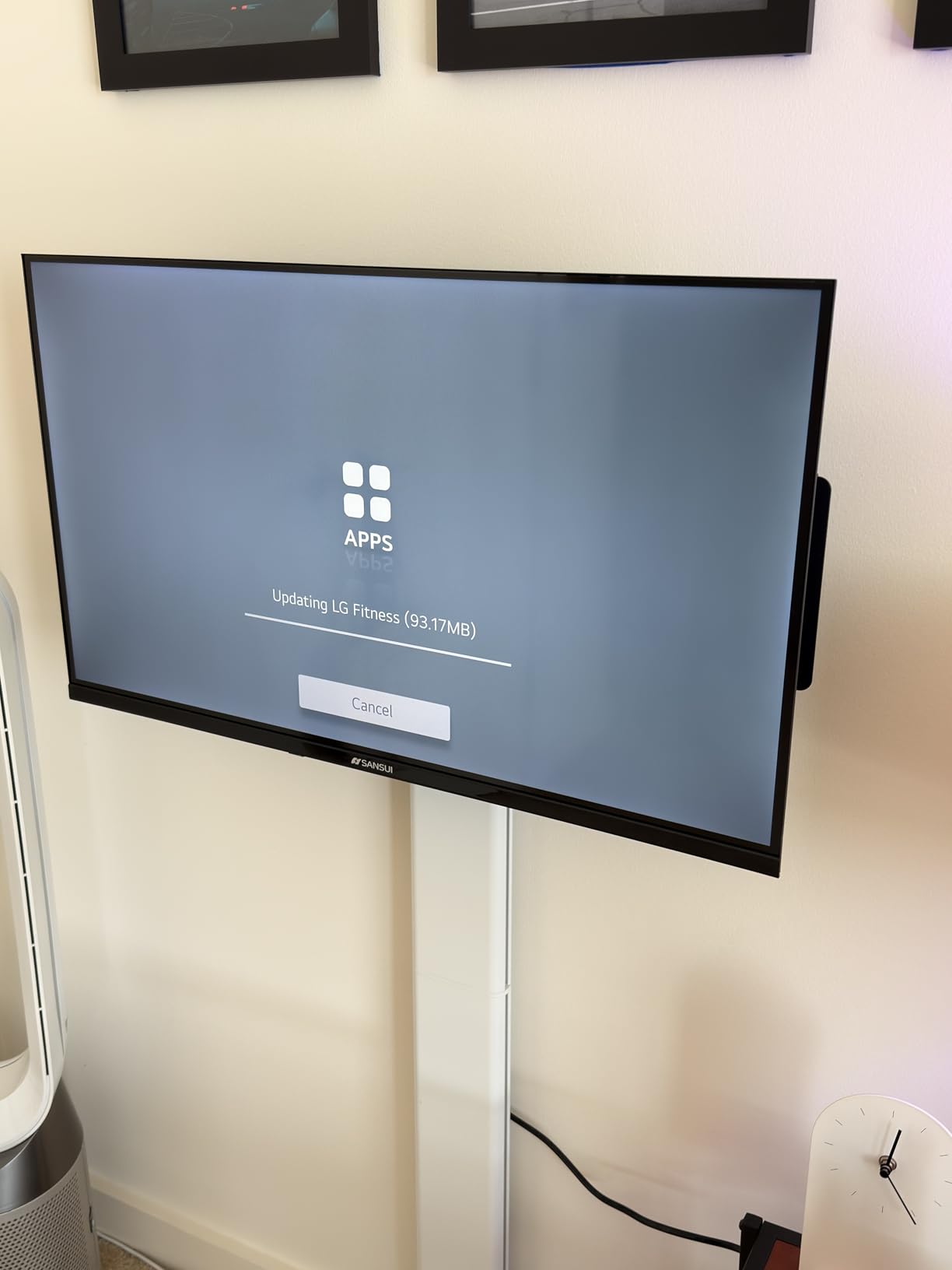 SANSUI 32 inch FHD Smart WebOS TV with Chromecast Built-in, 4000:1 Contrast Ratio customer photo 2