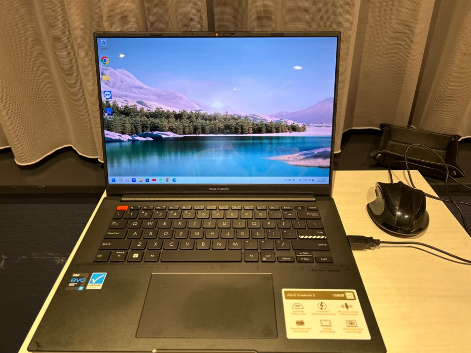 ASUS Vivobook S16 16