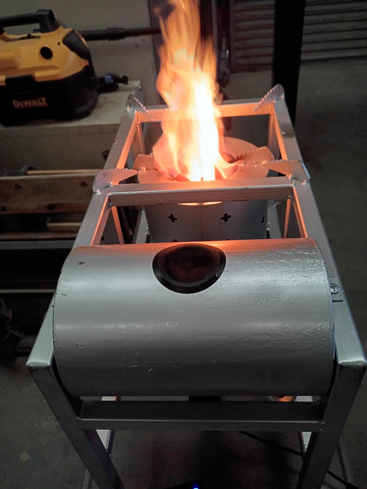 Waste Oil Burner Stove Heating Furnace Cooking Burning Tool for Garage Workshops (A) customer photo 1