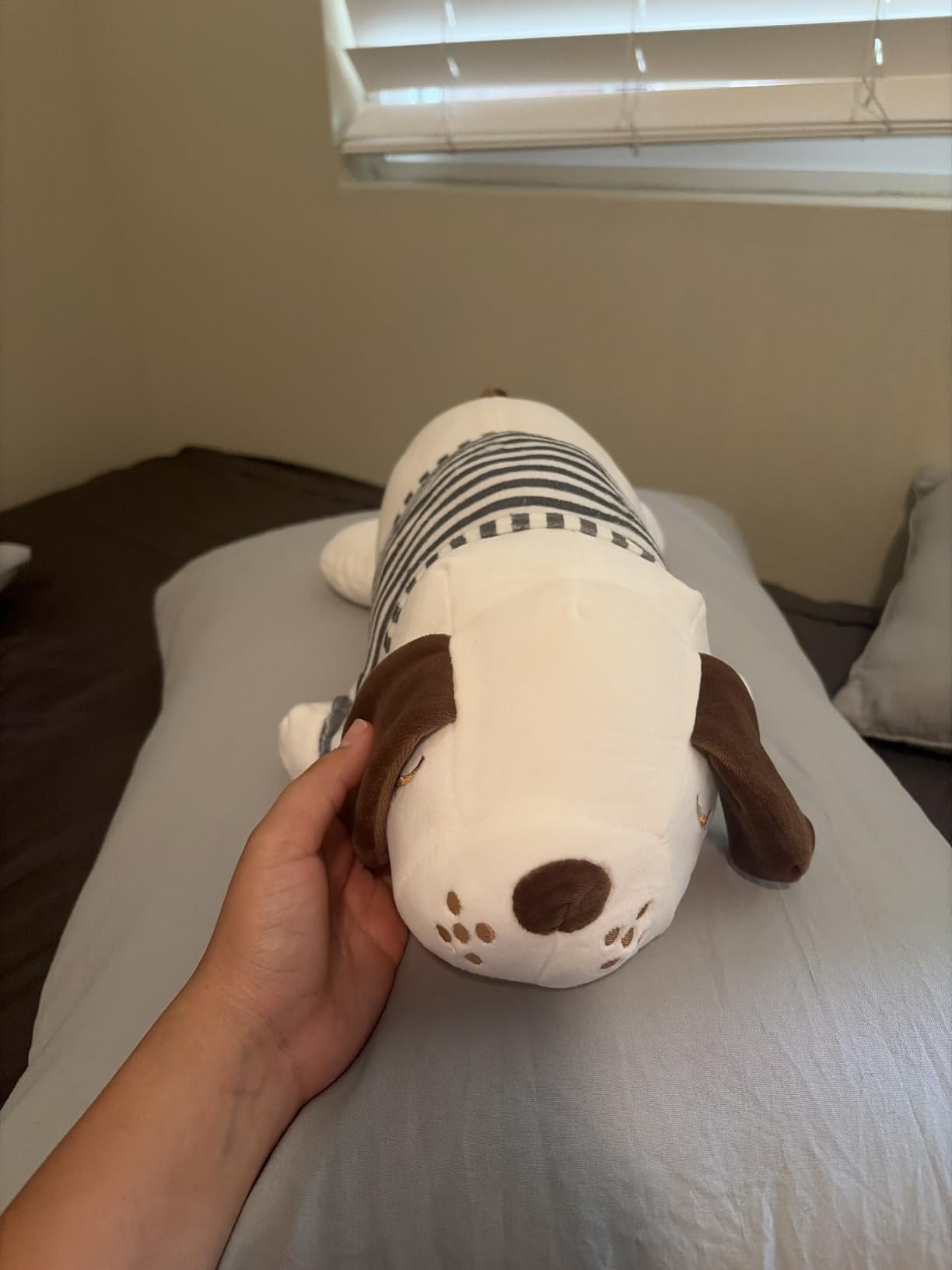 Niuniu Daddy Weighted Stuffed Animal, 25 in 5 lbs, Polar Bear Calming Plush customer photo 2