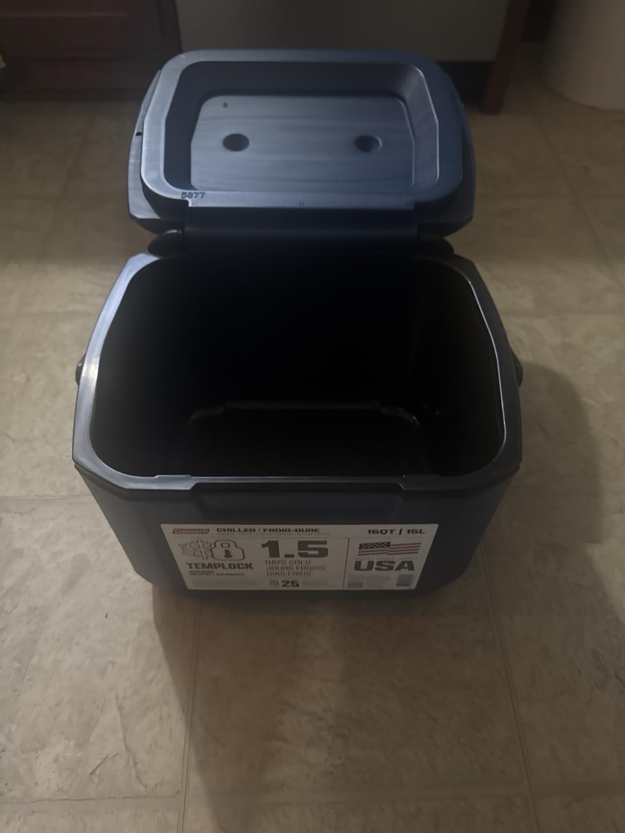 Coleman Chiller 9/16/30/48/60qt Cooler with Ice Retention, Leak Resistant, Great for Camping, Concerts, Sports, and More customer photo 2
