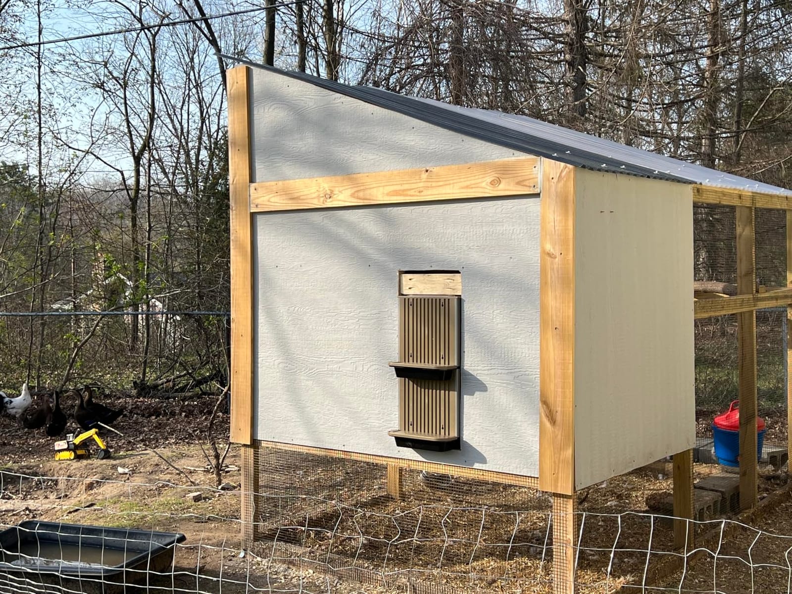 Chicken Nesting Box, 2 Compartment Nesting Boxes for Chickens, Large Chicken Laying Boxes for Egg Collection & Hen on Nest, Roll Away Nesting Boxes Chicken (Extra Large) customer photo 2