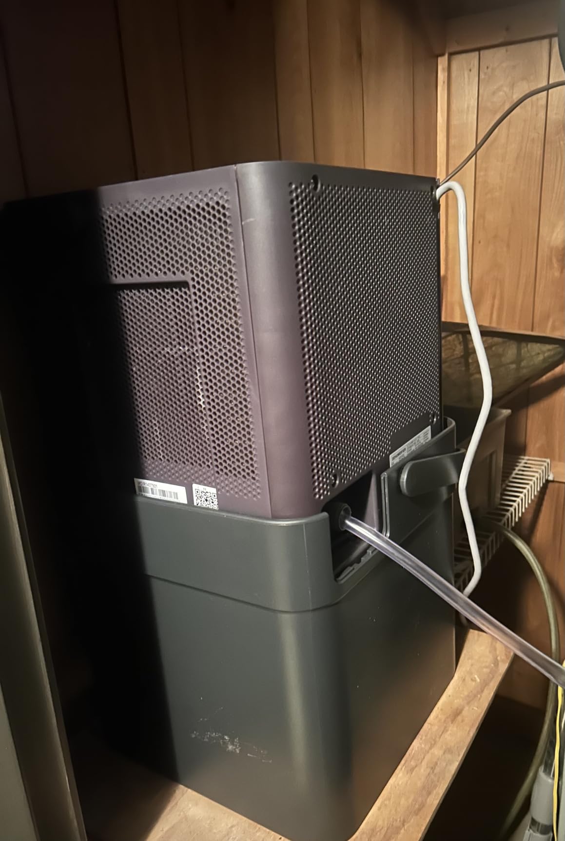 Midea Cube 35 Pint Dehumidifier for Basement, 3,500 Sq. Ft, Energy Star | Large Capacity Water Tank with Drain Hose, Wi-Fi Enabled, Works with Alexa, Quiet Operation customer photo 2