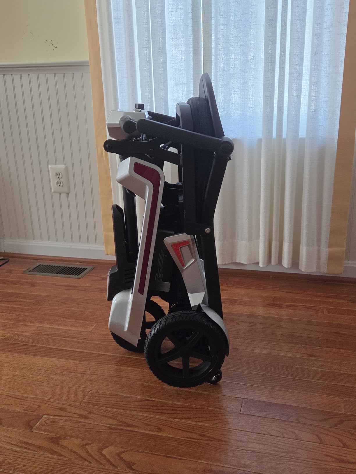 Light Weight Mobility Scooter for Adults, 3 Wheel Mobility Scooter customer photo 1