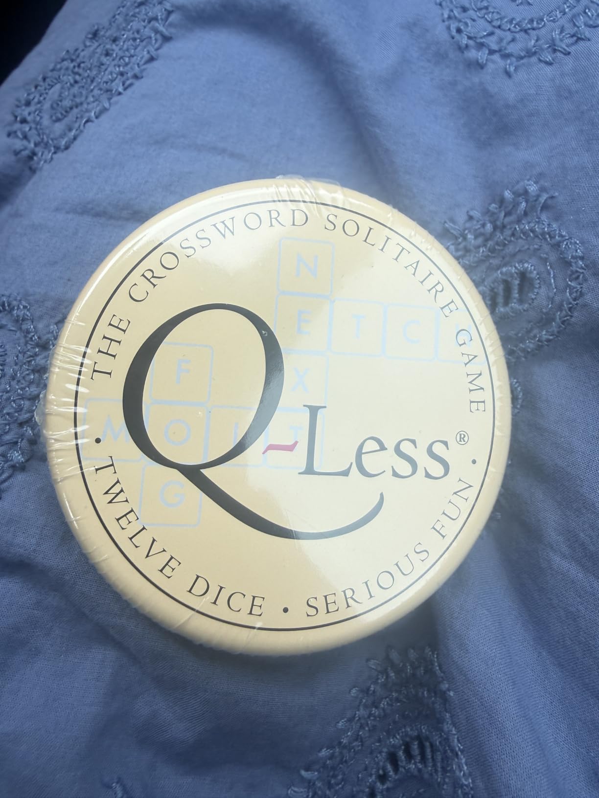 Q-Less – The Original Crossword Solitaire Game, 12 Letter Dice Travel Tin customer photo 1