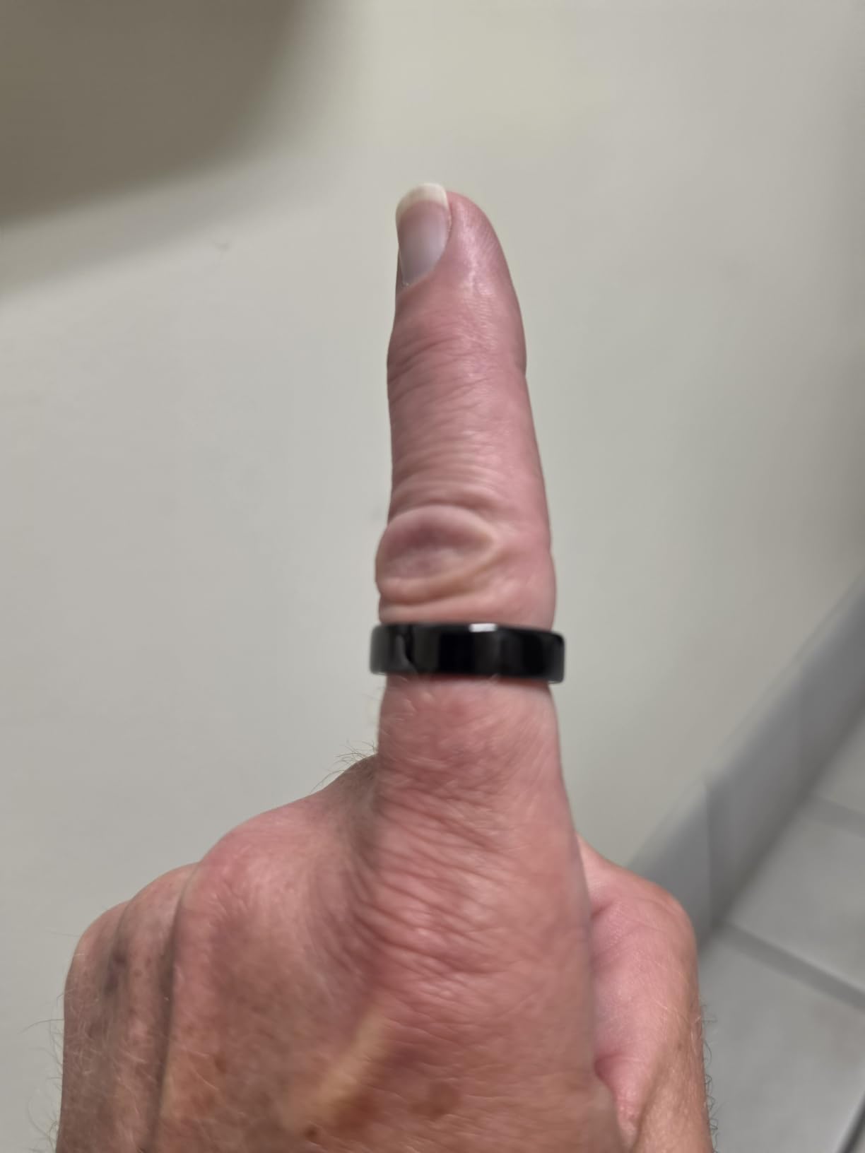 Oura Ring 5 Smart Ring - Black - Size 7 - Fitness & Sleep Tracker | World's Smallest Smart Ring, Activity, Women's Health, AI Advisor, 1 Week Battery Life, IP68 Waterproof customer photo 2