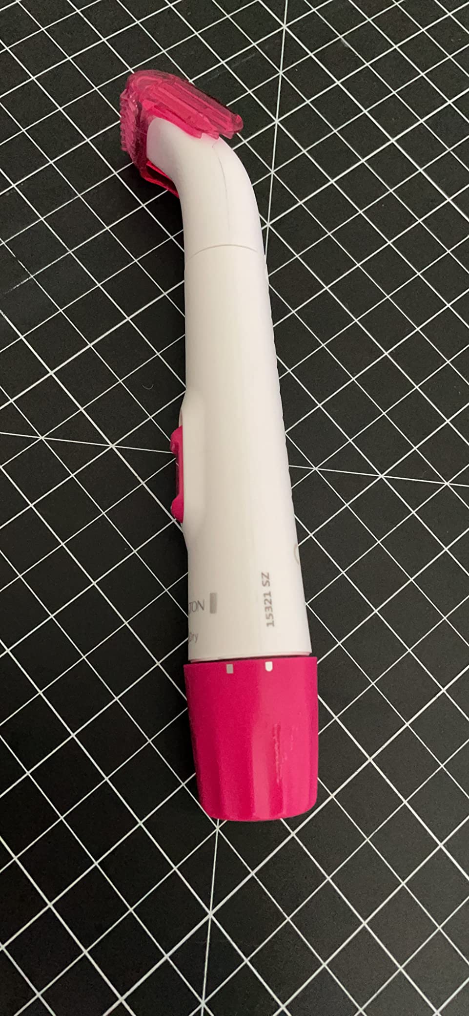 Remington Smooth & Silky Body & Bikini Kit, Cordless Bikini Trimmer and Shaver for Women, Waterproof for Grooming in the Shower, Beige customer photo 1