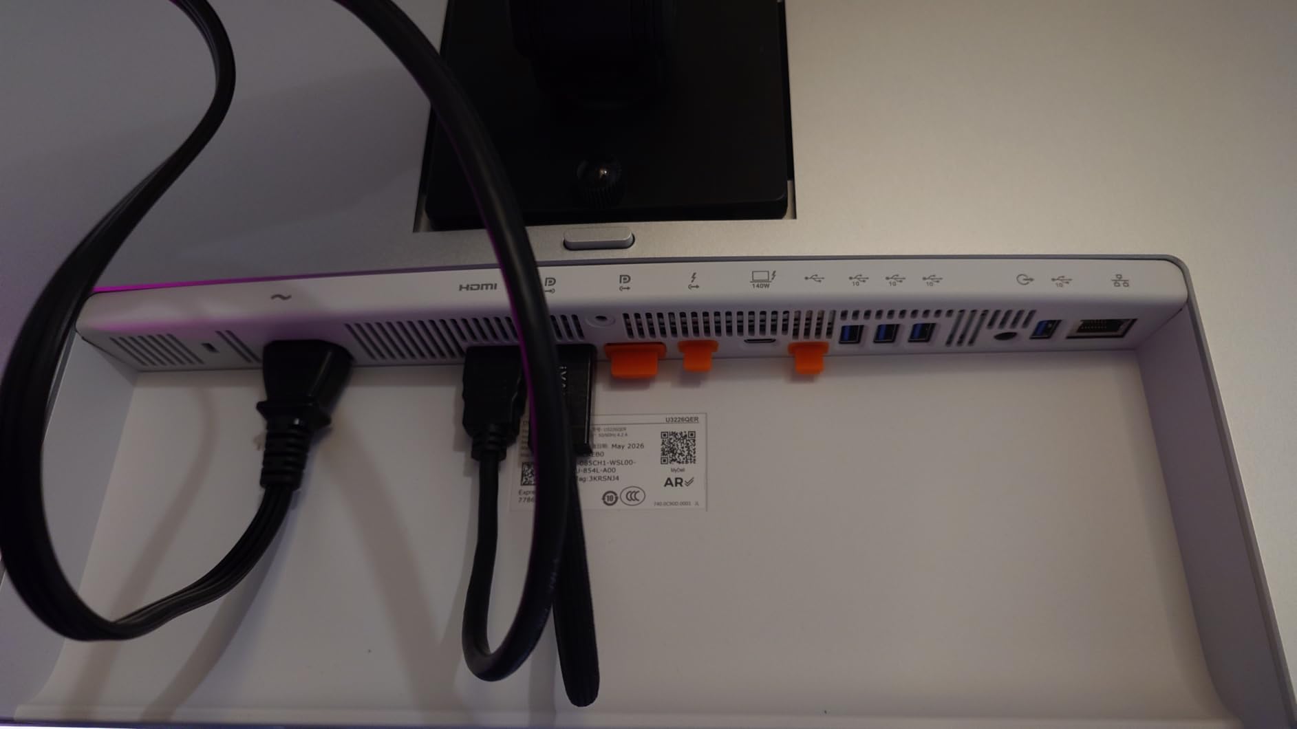 Dell UltraSharp 32 Thunderbolt Hub Monitor U3226QER 4K UHD customer photo 1