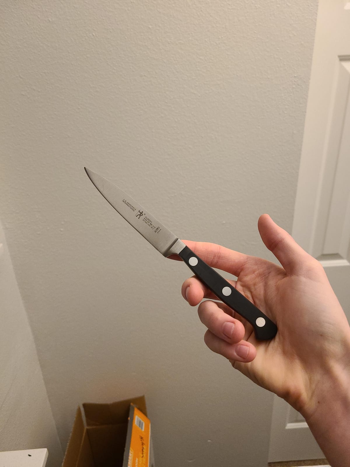 Henckels Classic 4-Inch Paring Knife, Razor-Sharp, German Engineered customer photo 2