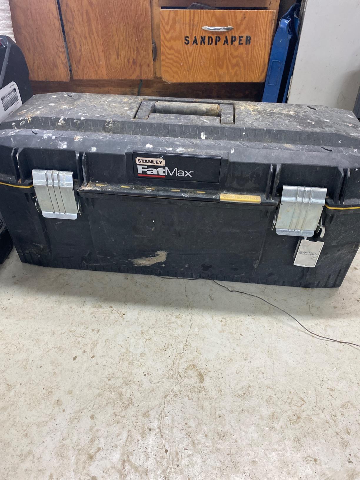 STANLEY 28 in. Structural Foam Portable Toolbox, Heavy Duty (028001L) customer photo 1