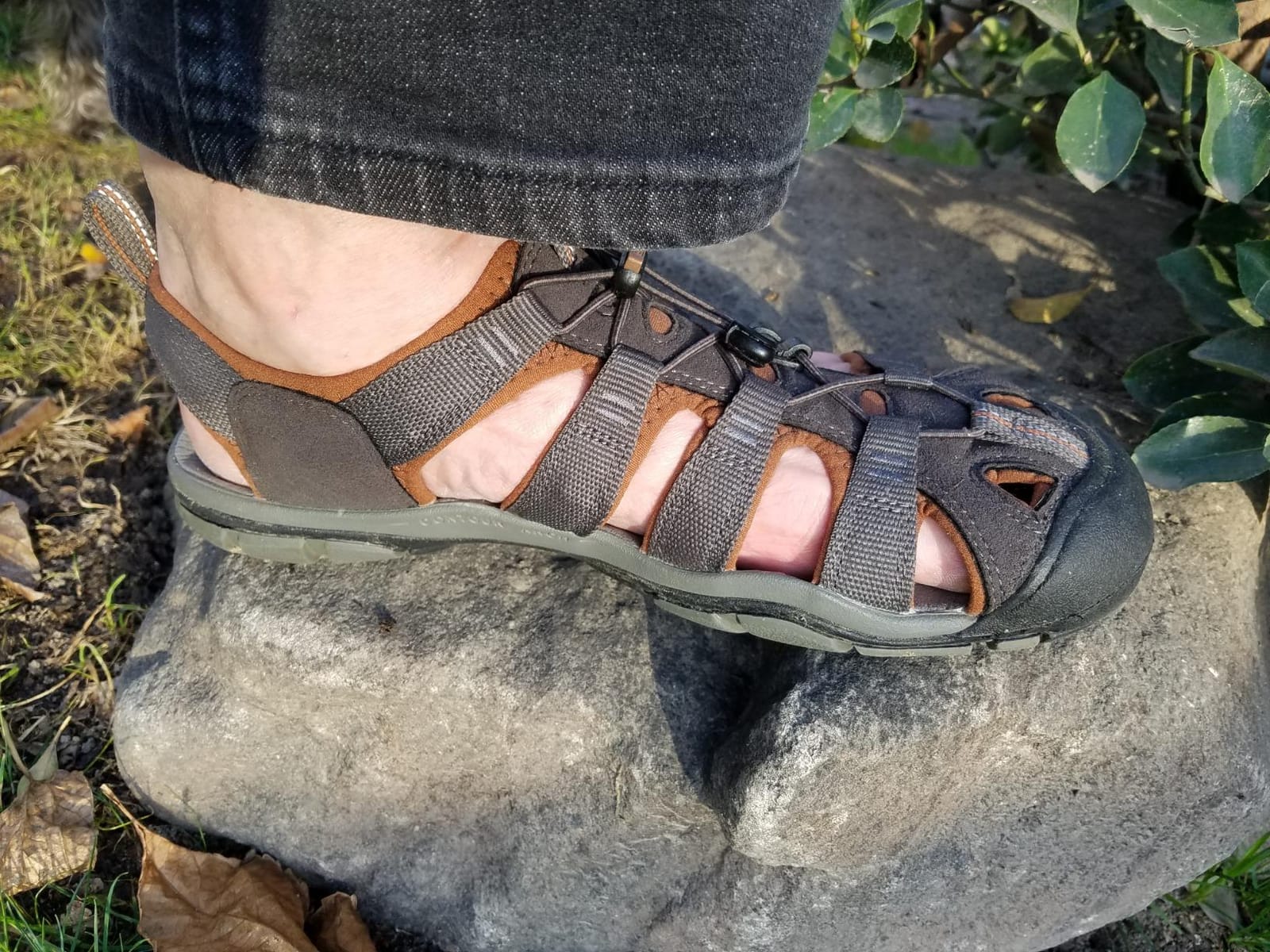 KEEN Men's Clearwater CNX Closed Toe Lightweight Adventure Hiking and Water Sandals customer photo 2