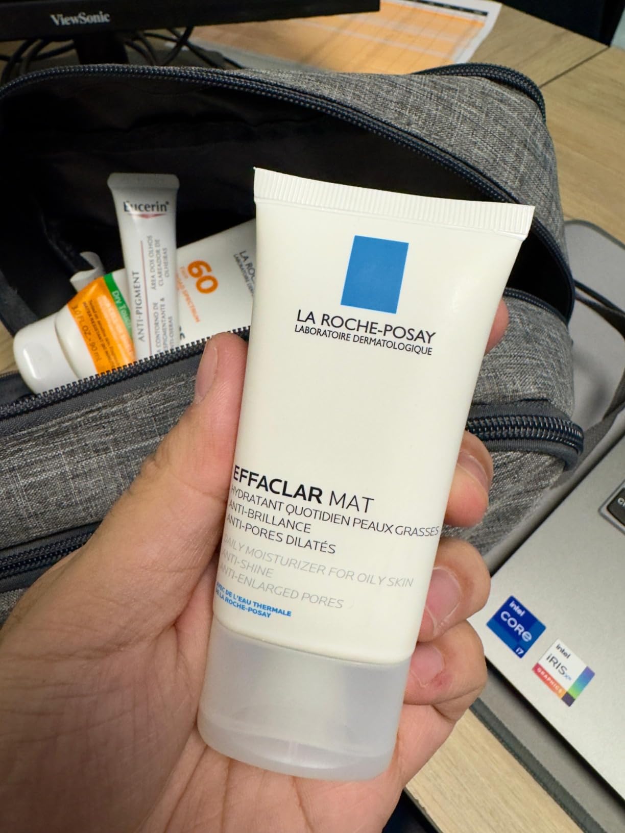 La Roche-Posay Effaclar Mat Oil Free Face Moisturizer for Oily Skin customer photo 1