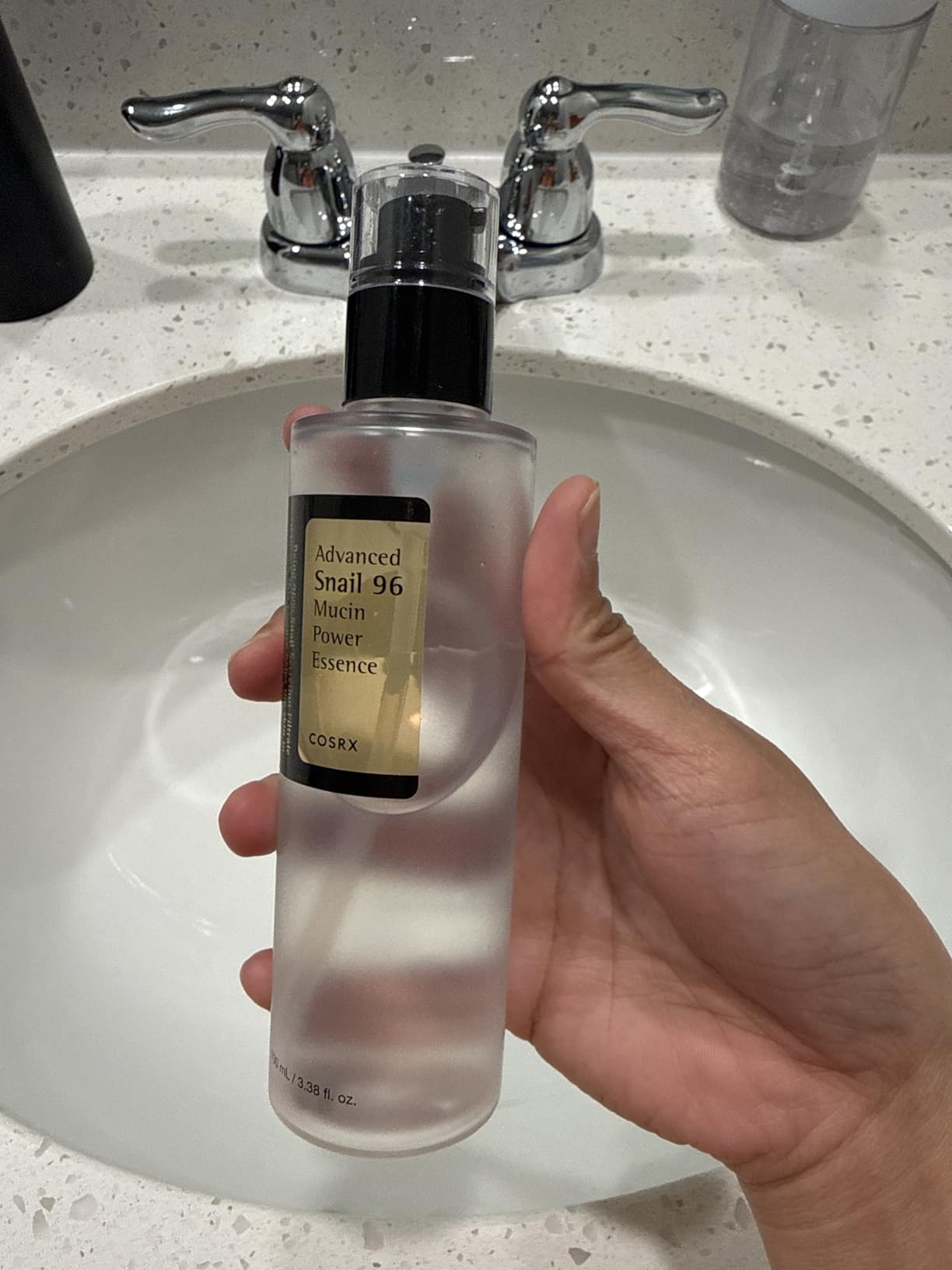 COSRX Snail Mucin 96% Repairing Serum for Sooothing & Hydrating 3.38 oz. customer photo 2