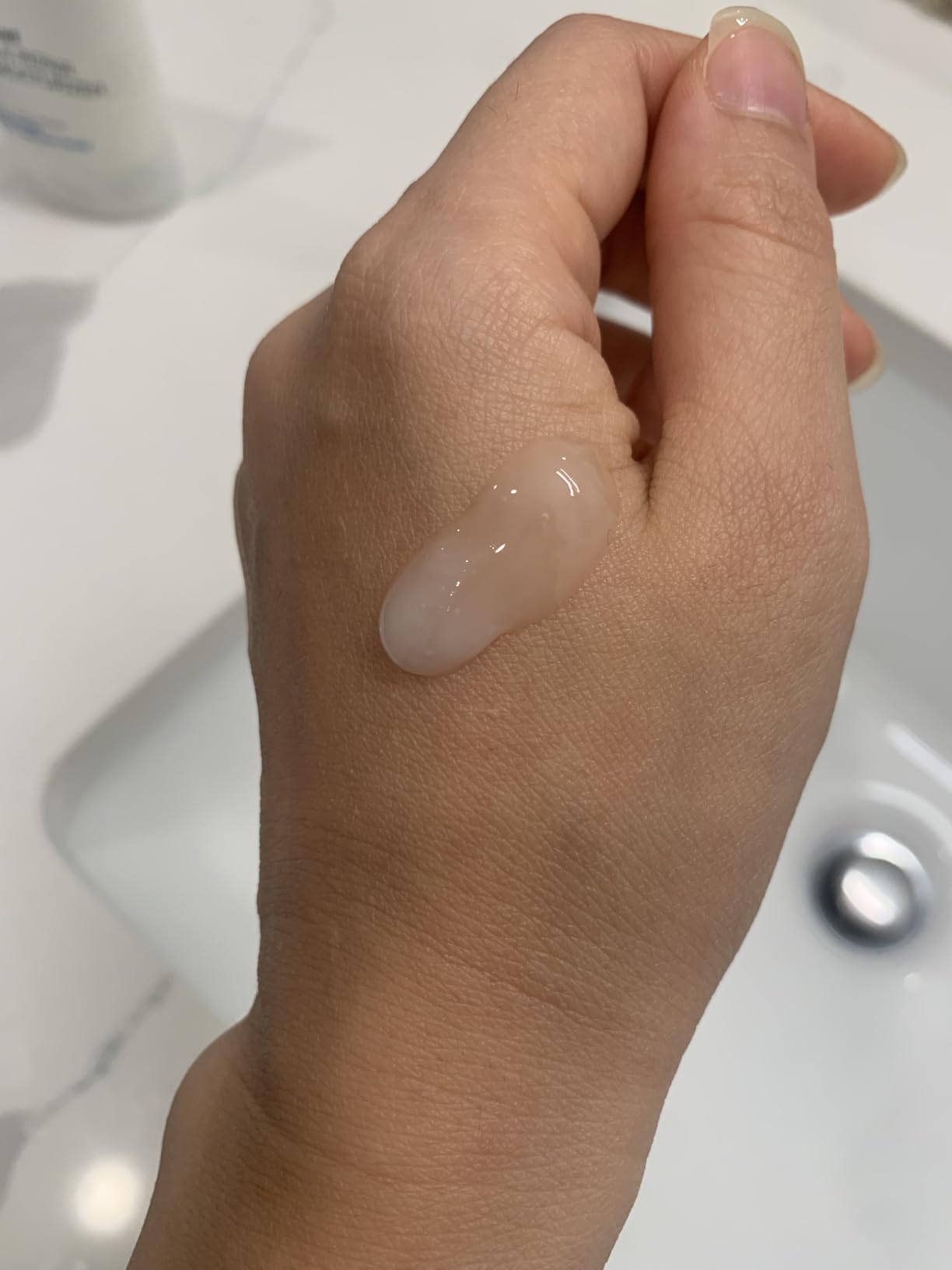 La Roche-Posay Toleriane Hydrating Gentle Facial Cleanser, with Niacinamide customer photo 2