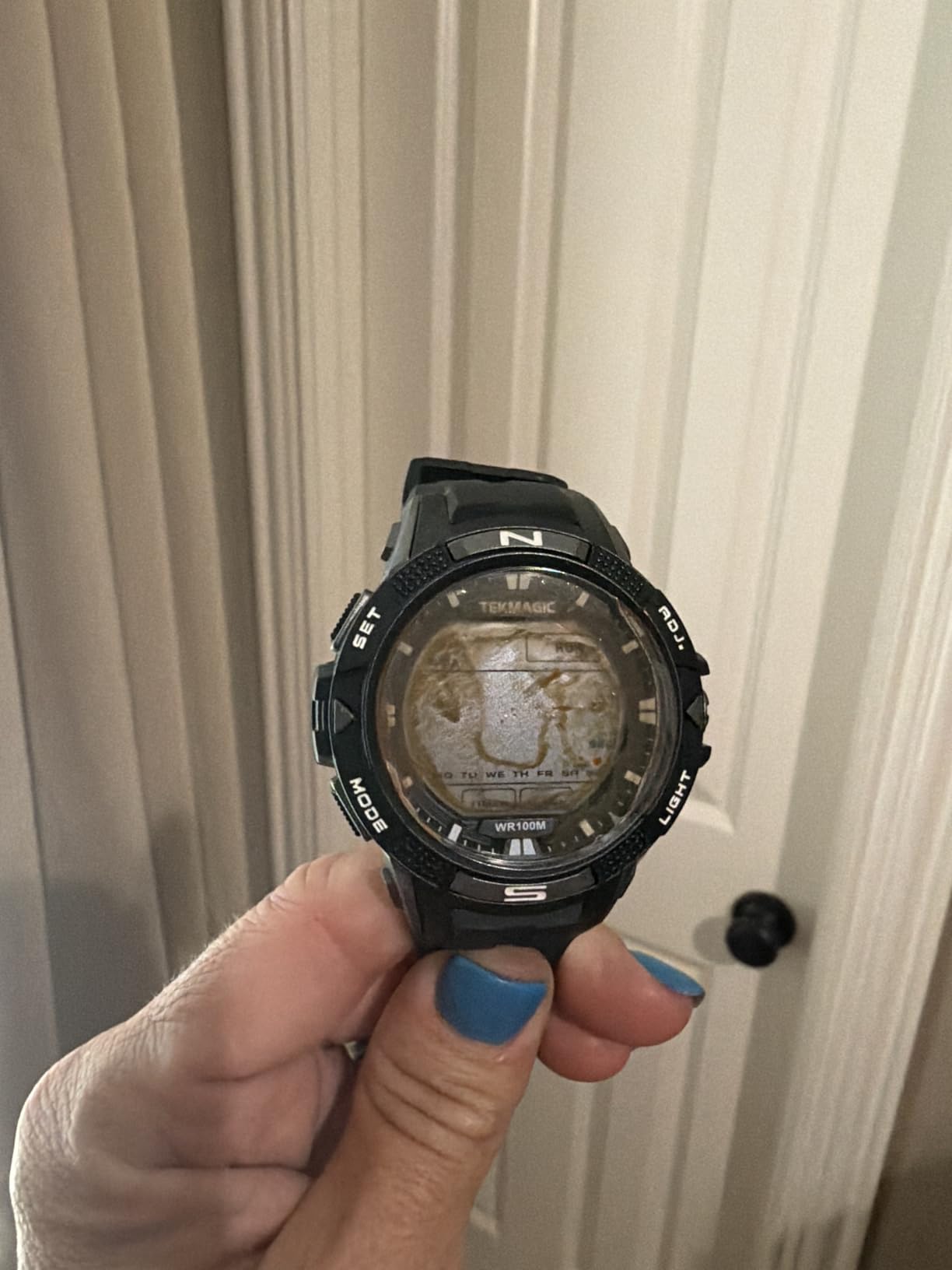 10 ATM Digital Submersible Unisex adult Diving Watch 100m Water Resistant Swimming Sport Wristwatch Luminous LCD Screen with Stopwatch Alarm Function customer photo 2