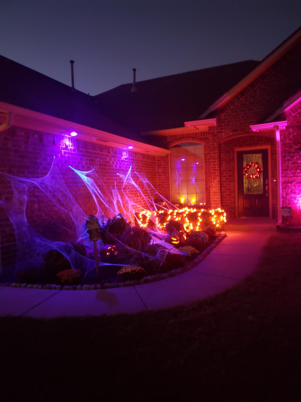 1000 sqft Spider Webs Halloween Decorations with 30 Fake Spiders customer photo 1