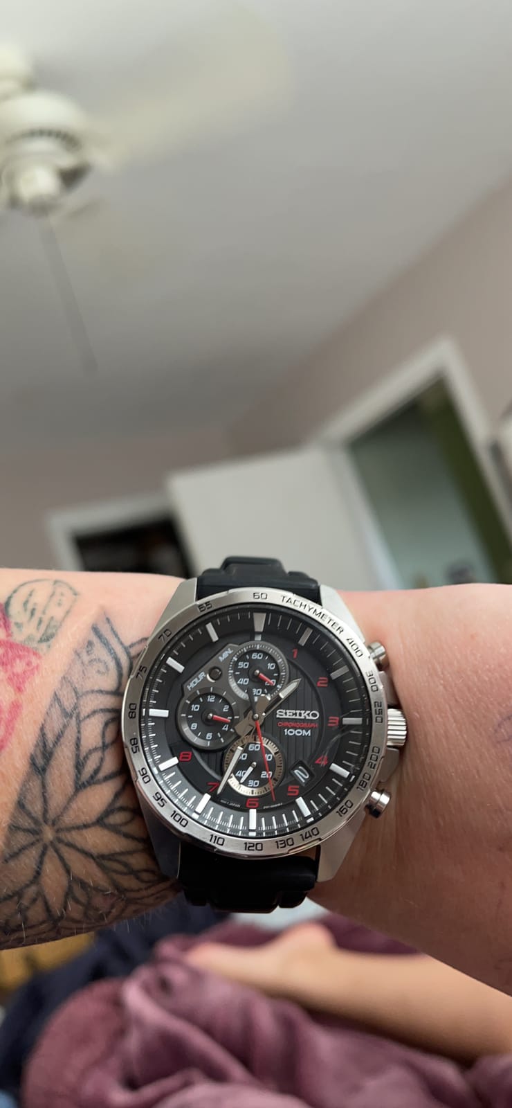 SEIKO SSB325 Chronograph Watch for Men - Essentials - Black Dial with 3 Subdials, Tachymeter Bezel, & Silicone Strap, 100m Water-Resistant customer photo 1
