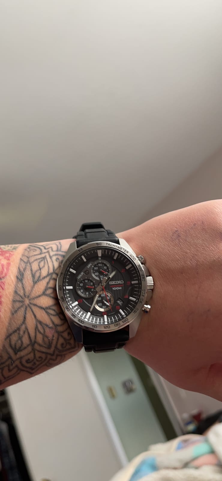 SEIKO SSB325 Chronograph Watch for Men - Essentials - Black Dial with 3 Subdials, Tachymeter Bezel, & Silicone Strap, 100m Water-Resistant customer photo 2