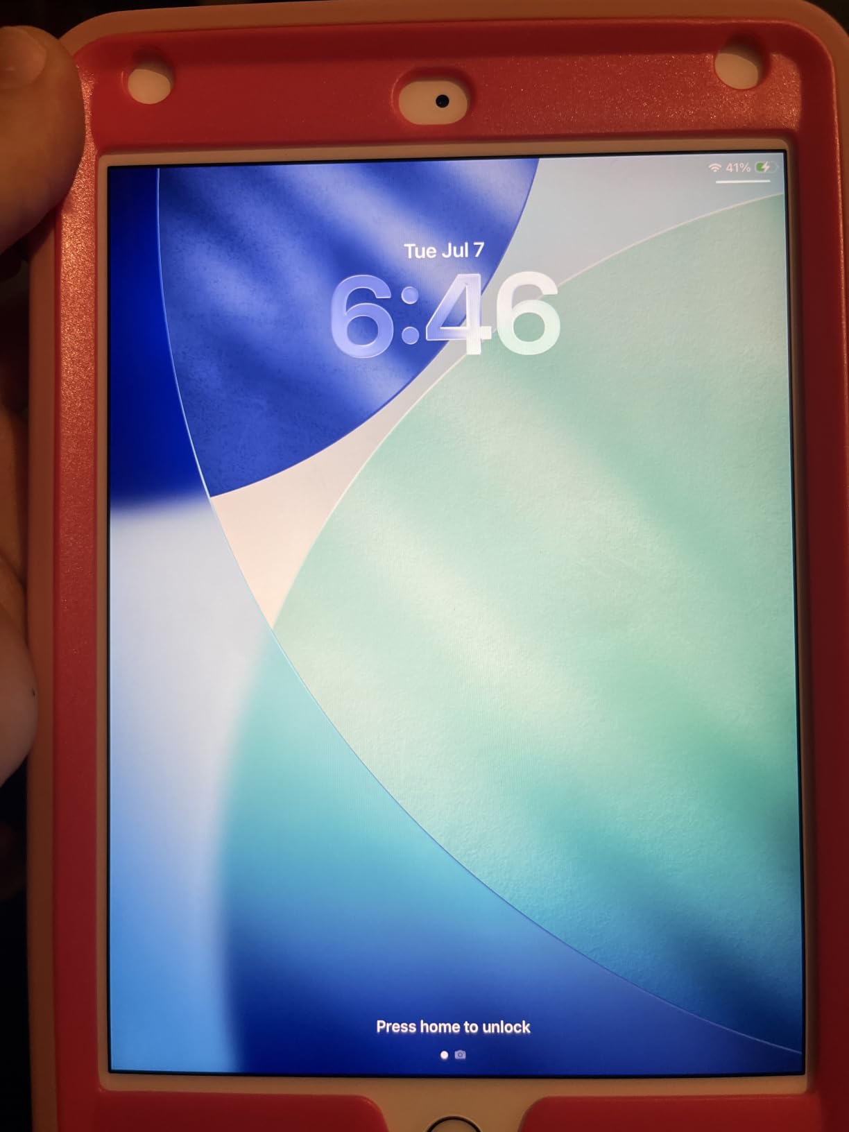 Apple iPad Mini 5th Generation, Wi-Fi, 64GB - Silver (Renewed) customer photo 1