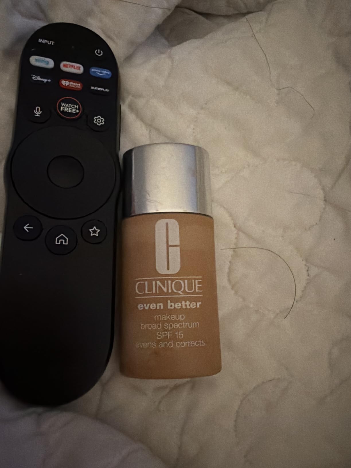 Clinique Even Better Makeup Liquid Foundation SPF 15 With Vitamin C For Dry + Oily Combination Skin Types | Medium Coverage + Natural Finish | Evens Skin Tone + Reduces Dark Spots customer photo 2