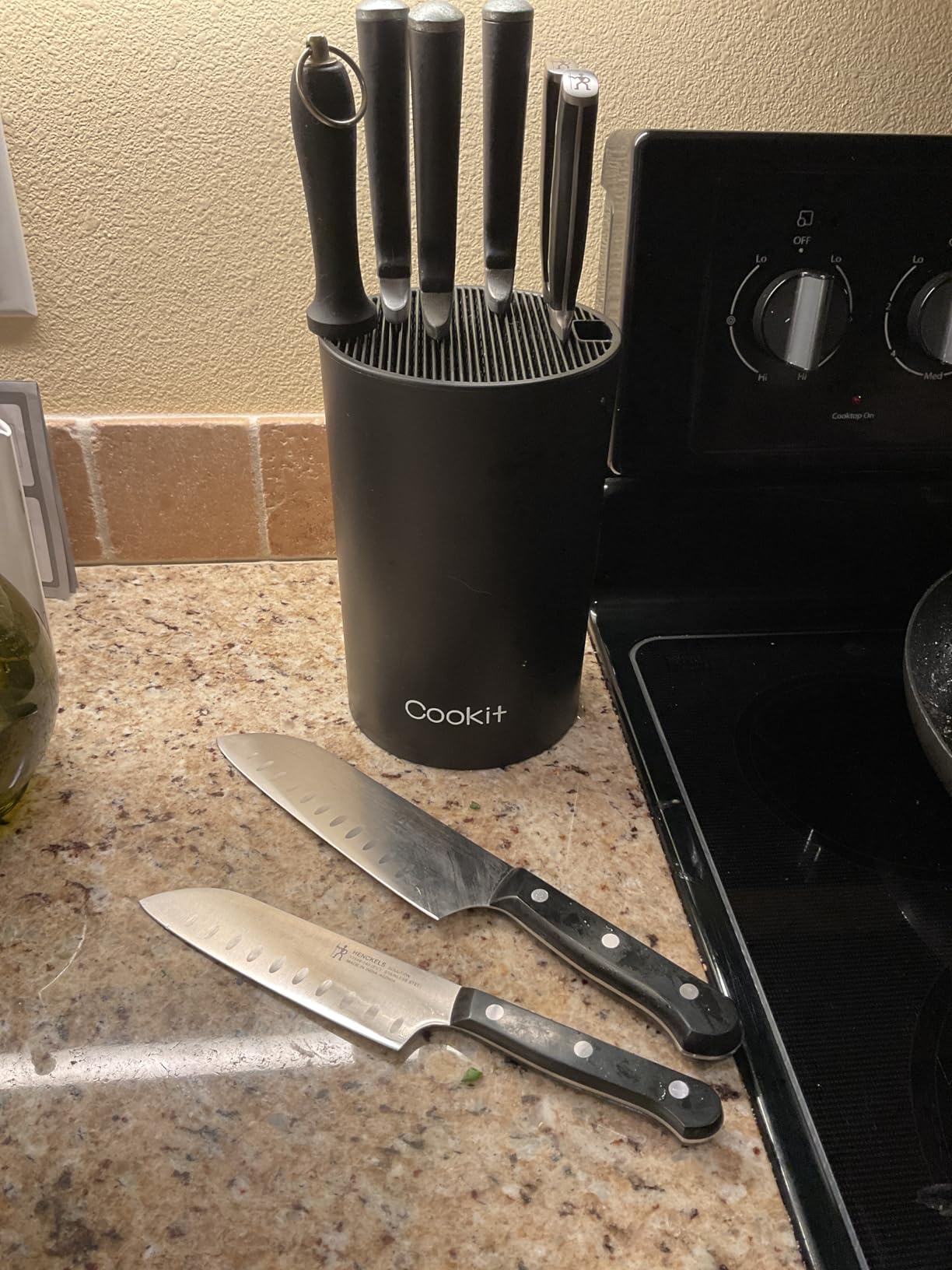HENCKELS Solution Razor-Sharp Hollow Edge Santoku Knife 5-inch, German Engineered Informed by 100+ Years of Mastery customer photo 2