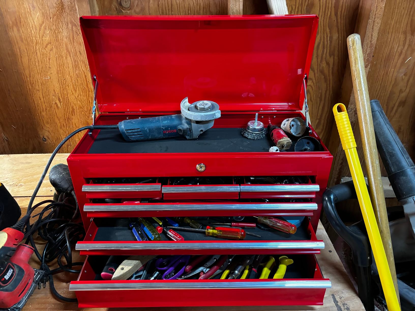 Workington Portable Metal Tool Chest with 6 Drawers, 24