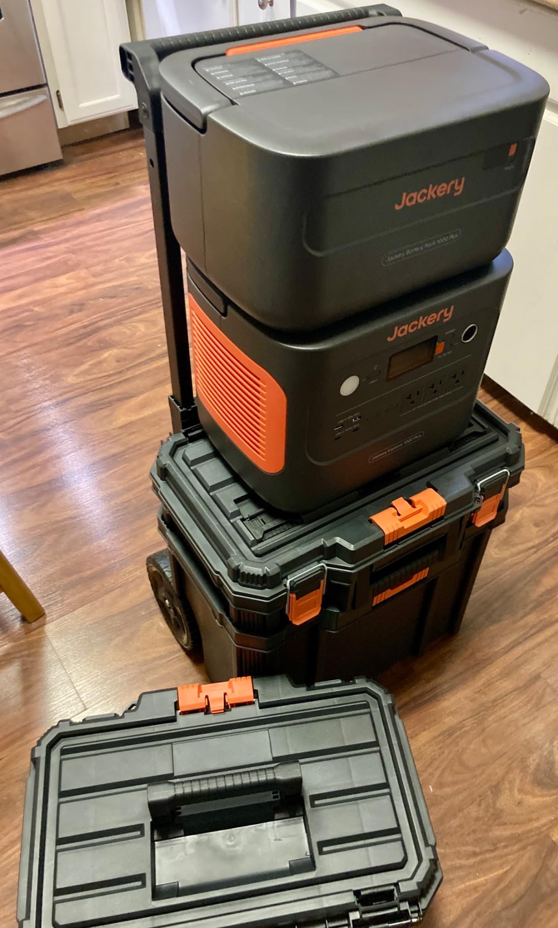 beyond by BLACK+DECKER BLACK+DECKER BDST60500APB Stackable Storage System - 3 Piece Set (Small, Deep Toolbox, and Rolling Tote) customer photo 1