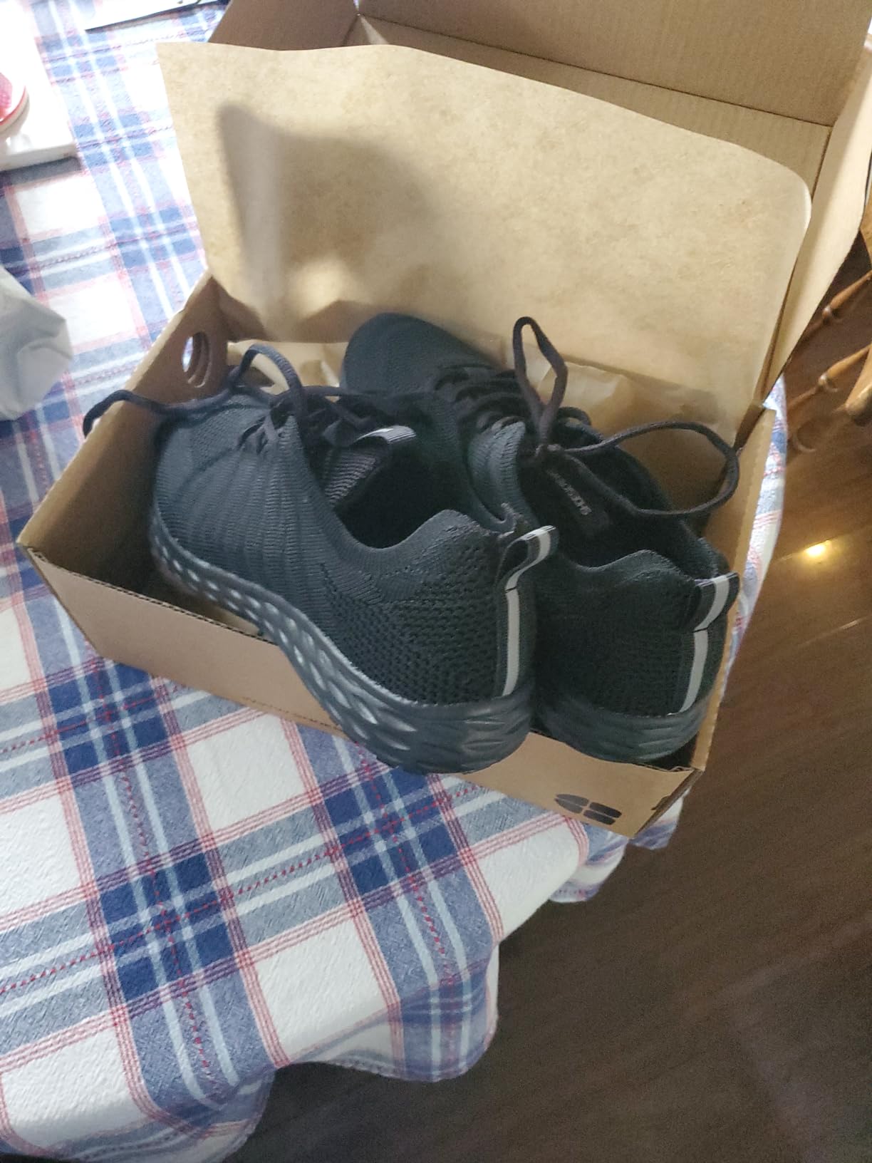 Shoes for Crews Everlight Men's Work Sneaker, Non-Slip, Comfortable customer photo 1