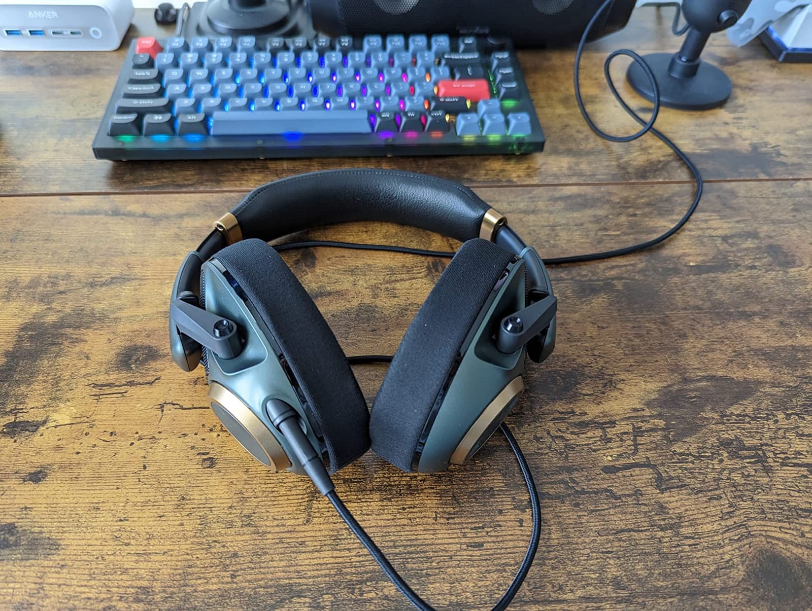 EPOS H6Pro Open Acoustic Gaming with Mic – Immersive Sound, Lightweight Comfort, and Durable Design – Works with Xbox, PS4/PS5 & PC/Windows – Green customer photo 2