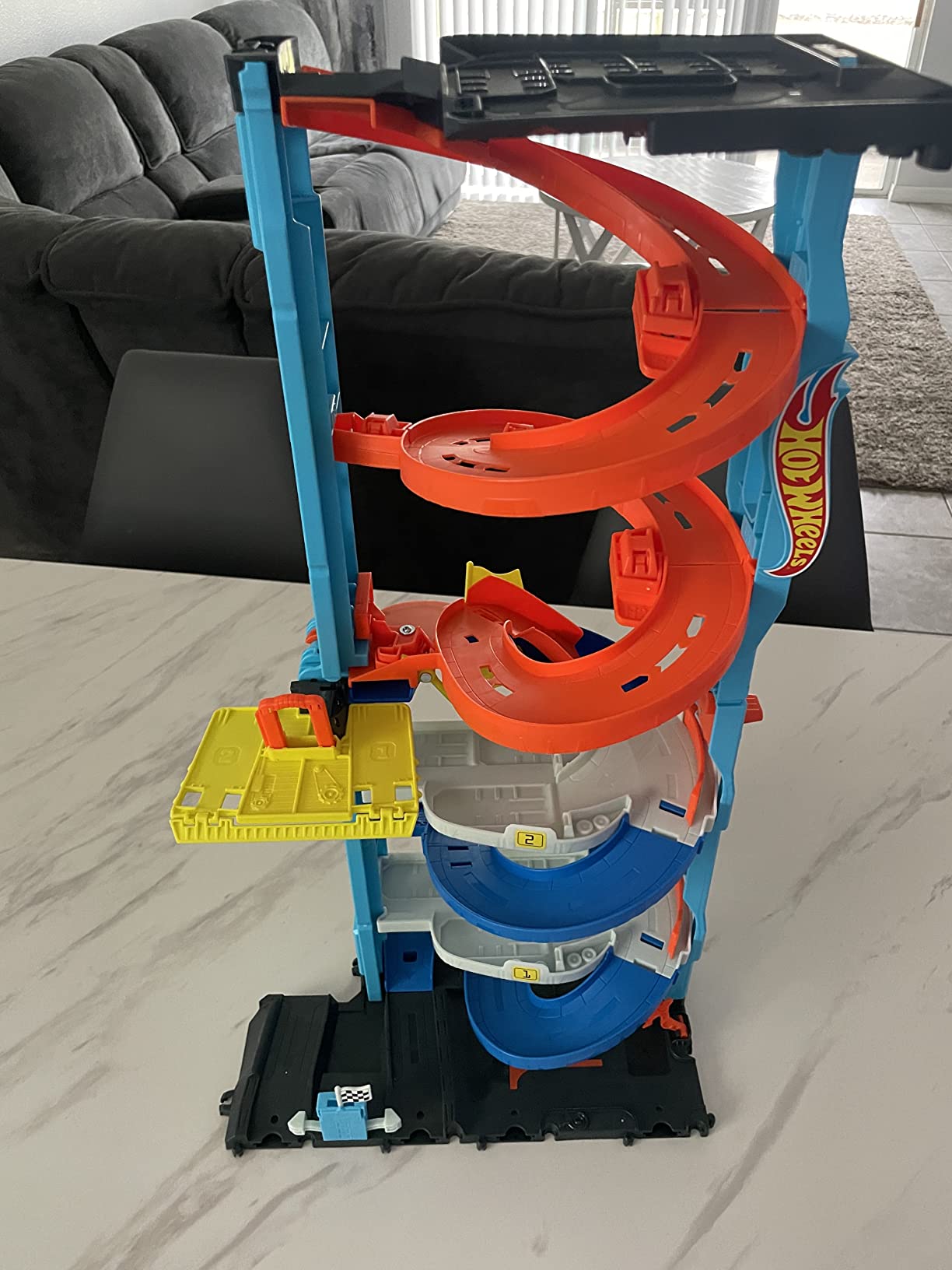Hot Wheels City Transforming Race Tower & 1 Toy Car customer photo 1
