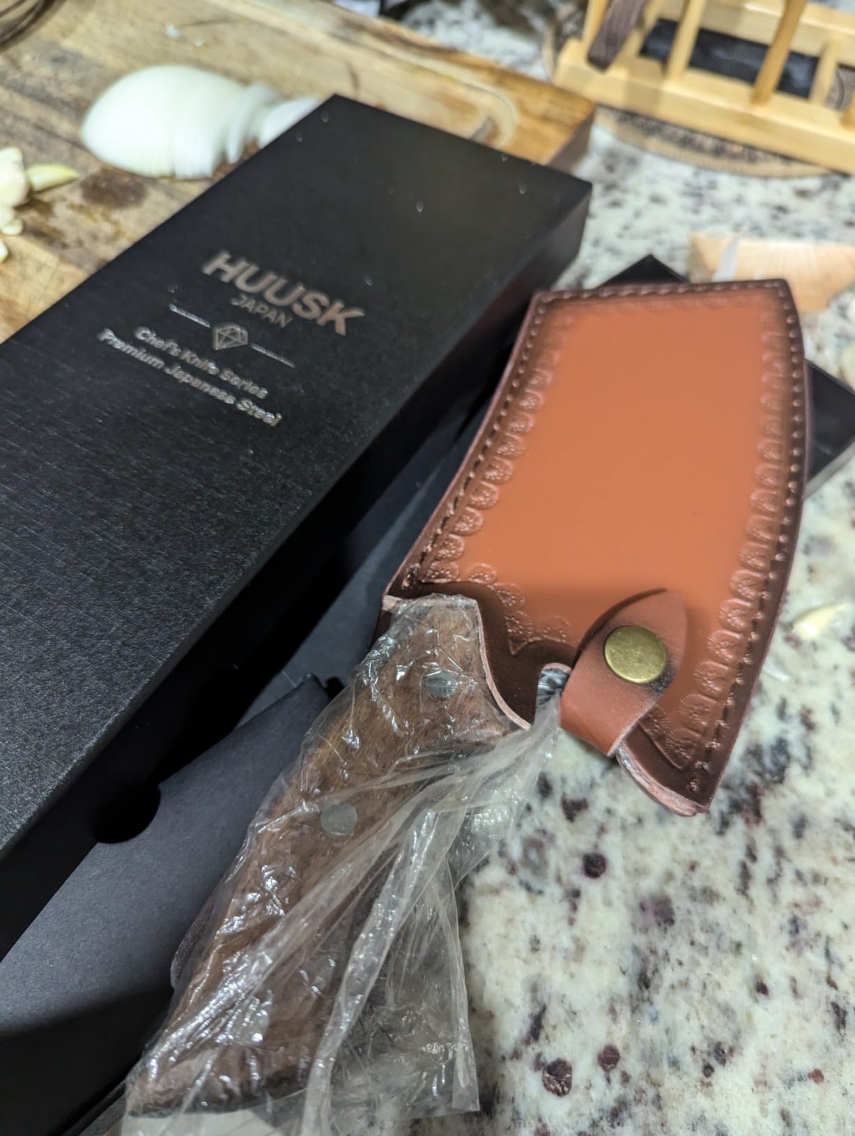 Huusk Meat Cleaver Knife with Sheath, Hand Forged Chopping Butcher Knives customer photo 1