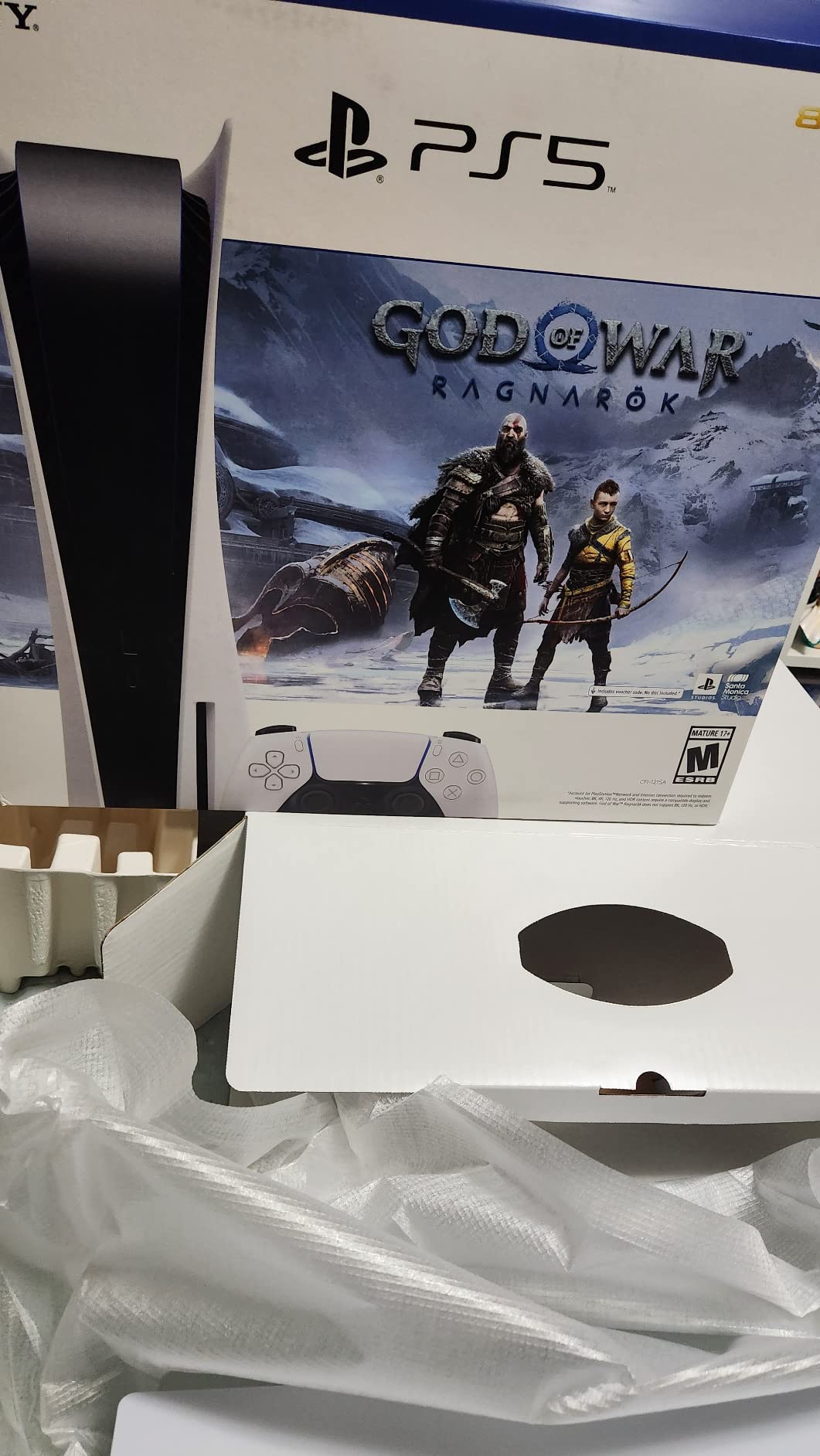 PlayStation PS5 Console – God of War Ragnarök Bundle customer photo 2