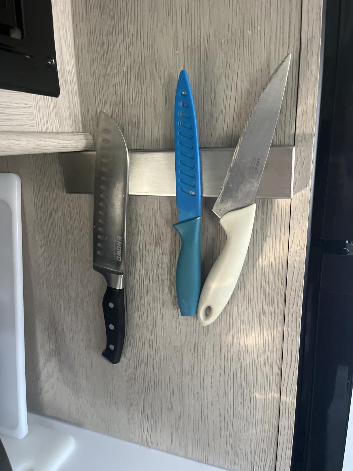 Magnetic Knife Holder for Wall 16 Inch Knife Magnetic Strip Refrigerator Knife Magnet Bar Wall Mount Knife Rack for RV Kitchen Utensil Holder Metal Tool Holder Knife Block for Kitchen Organization customer photo 1
