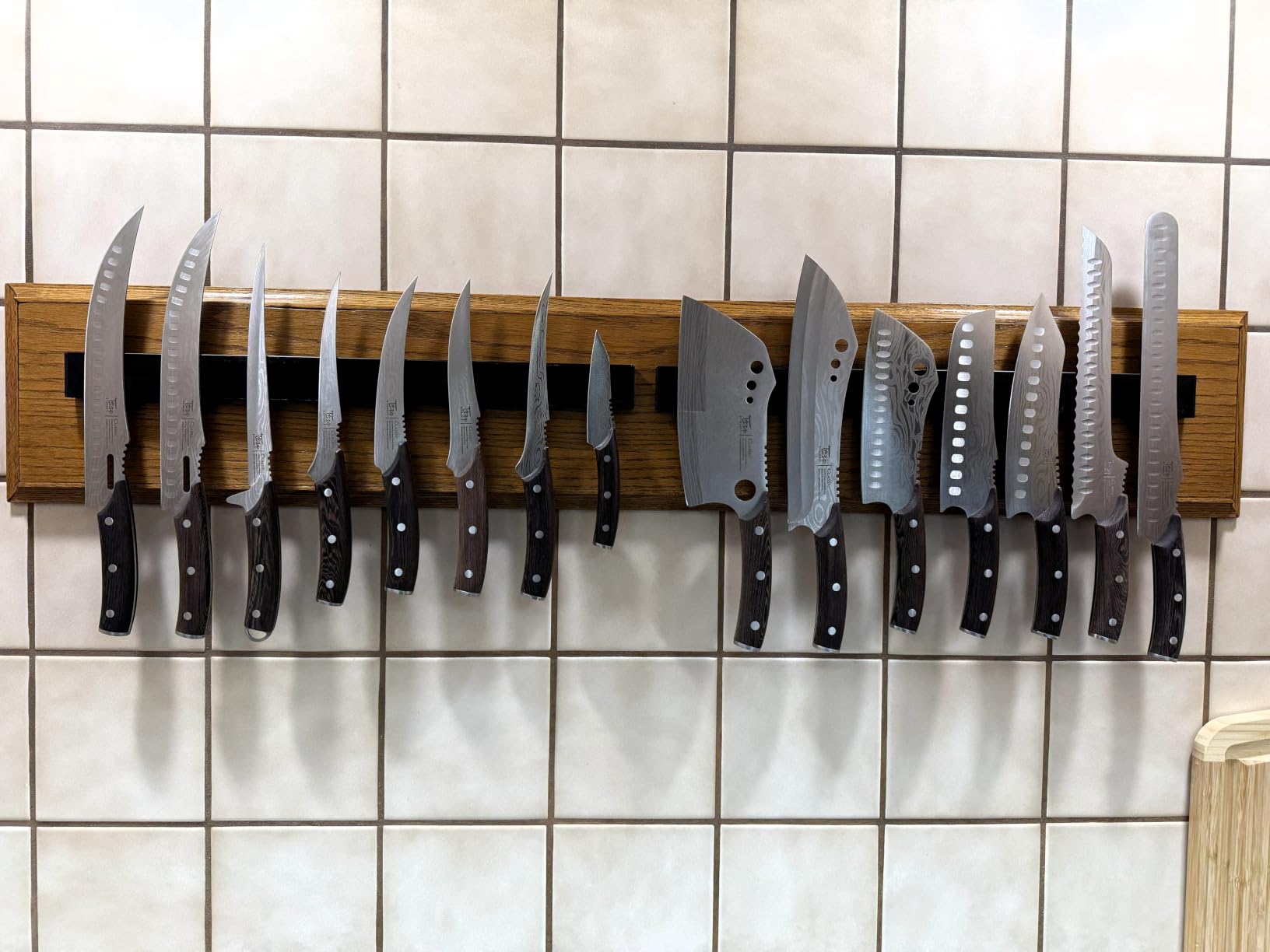 Dmore magnetic knife holder for wall—with 3 hooks, No Drilling, 16 Inch customer photo 1