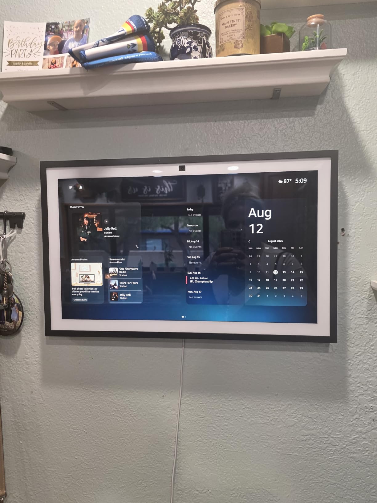 Amazon Echo Show 21 (newest model), Full HD 21