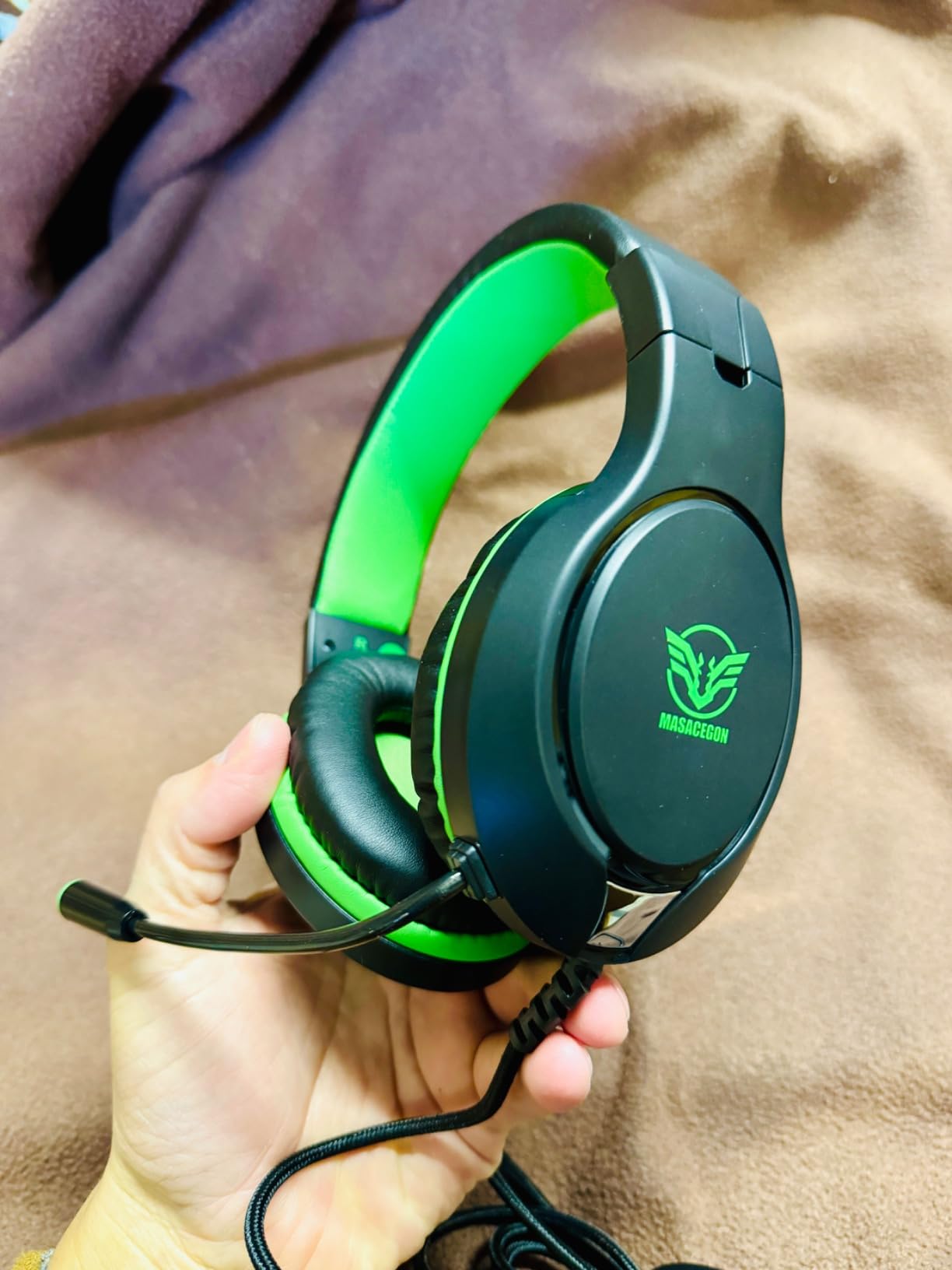 H-10 Gaming Headset for PS4, Xbox One, PC, PS5, Nintendo Switch, Stereo Wired Noise Cancelling Over Ear Headphones with Mic for Kids Adults, Bass Surround, Soft Memory Earmuffs, Green customer photo 2