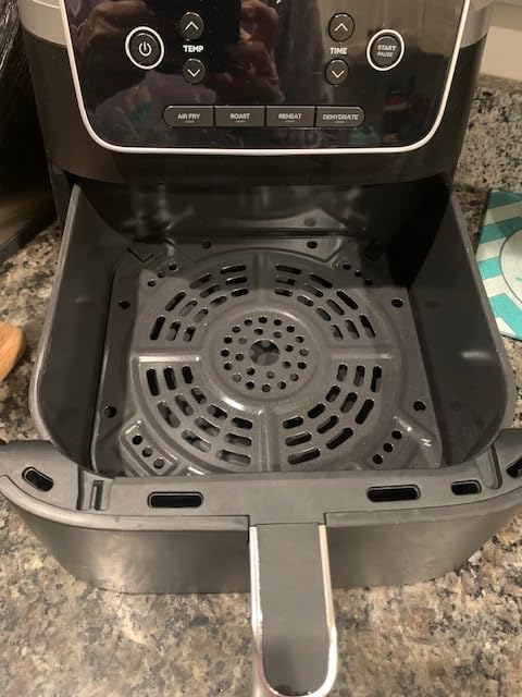 Ninja Air Fryer Pro XL, 6.5 Qt, 7-in-1, Grey, AF182AMZ customer photo 1