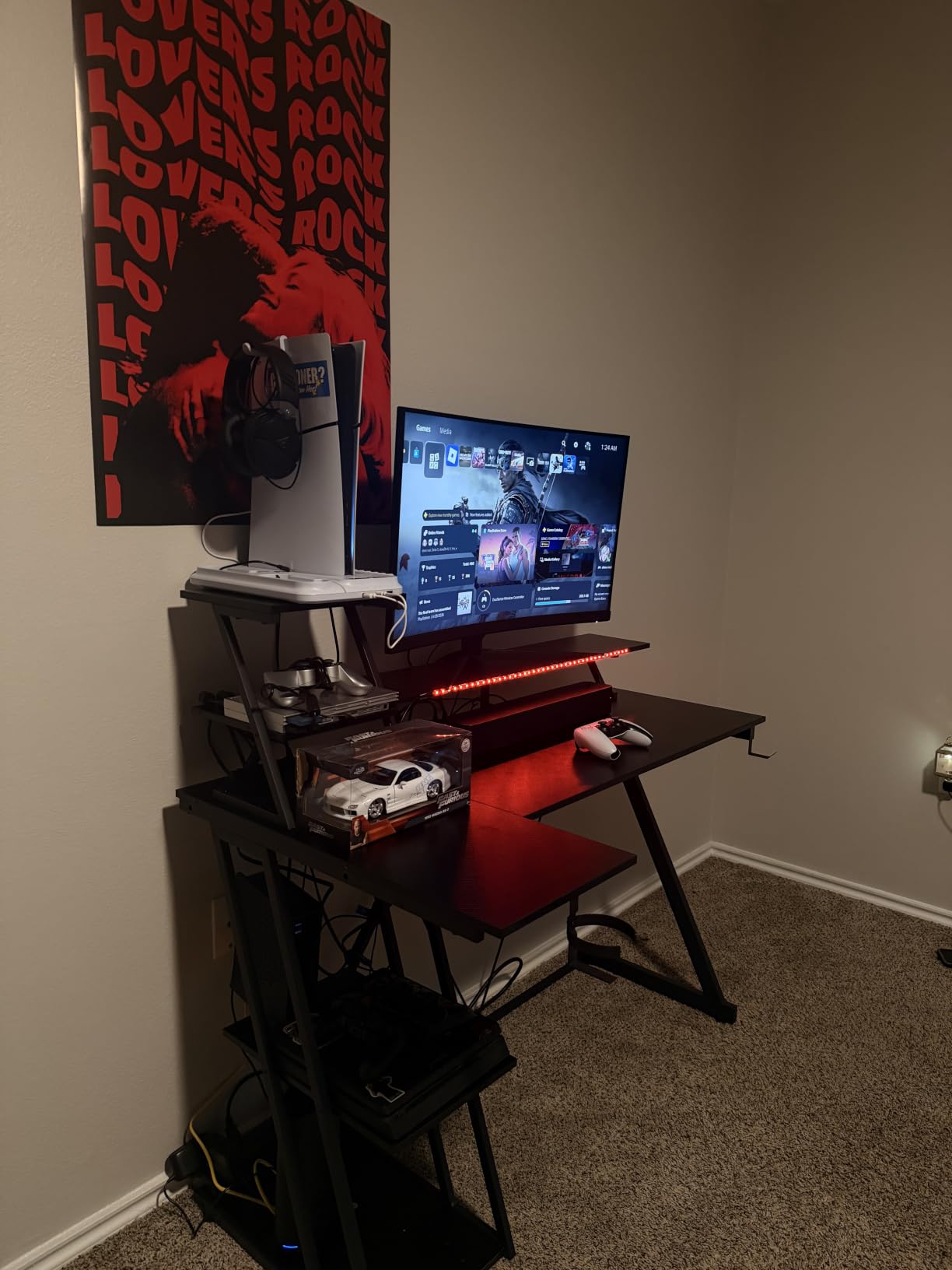 Korfile 40 Inch Gaming Desk with LED & Power Outlet, Carbon Fiber Black customer photo 1