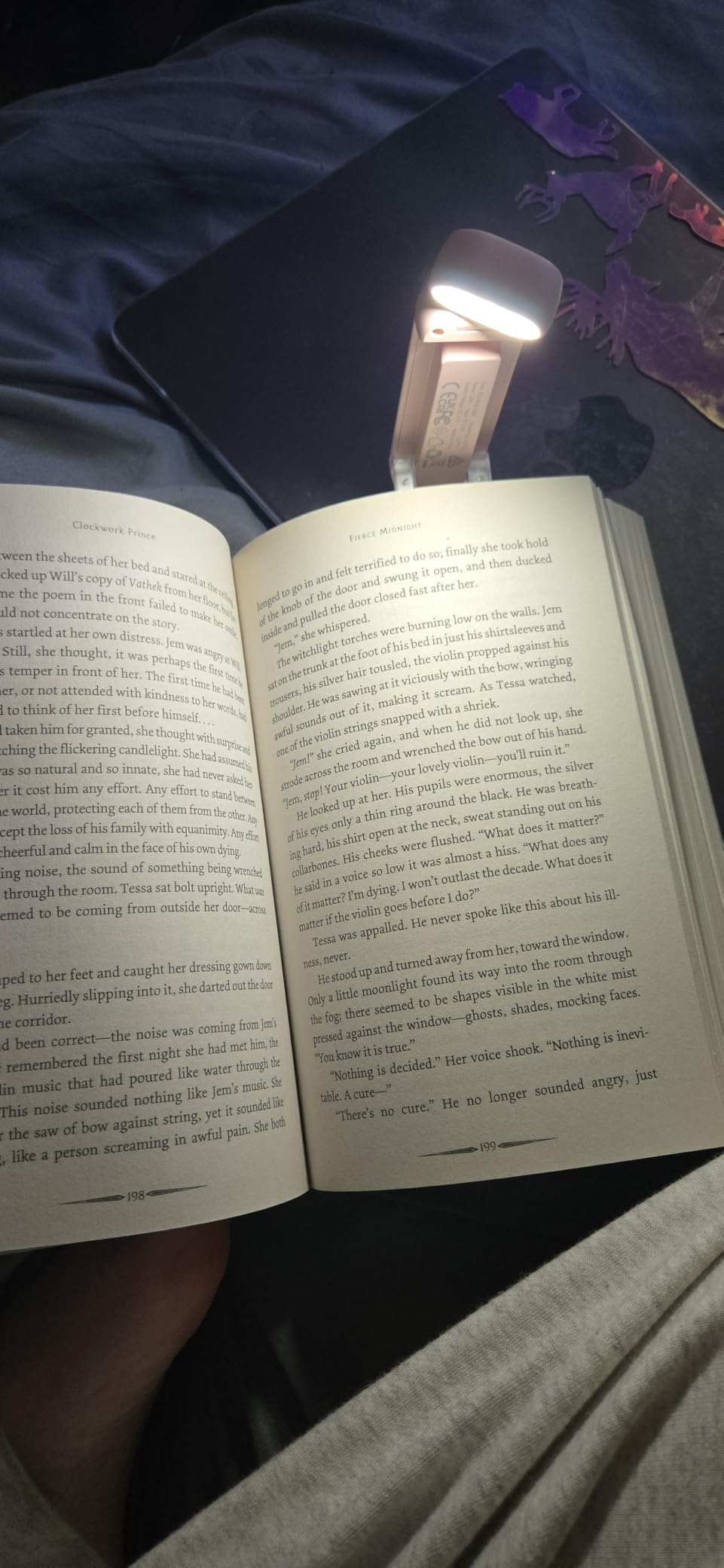 Gritin Reading Light, Rechargeable Book Light for Reading in Bed customer photo 2