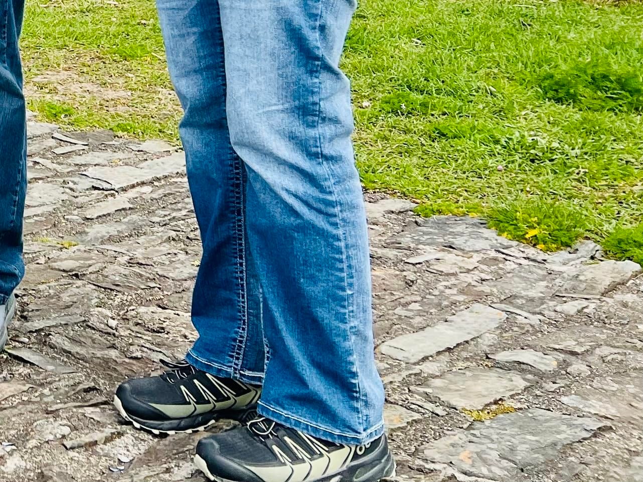Women's Waterproof Hiking Shoes Lightweight customer photo 1