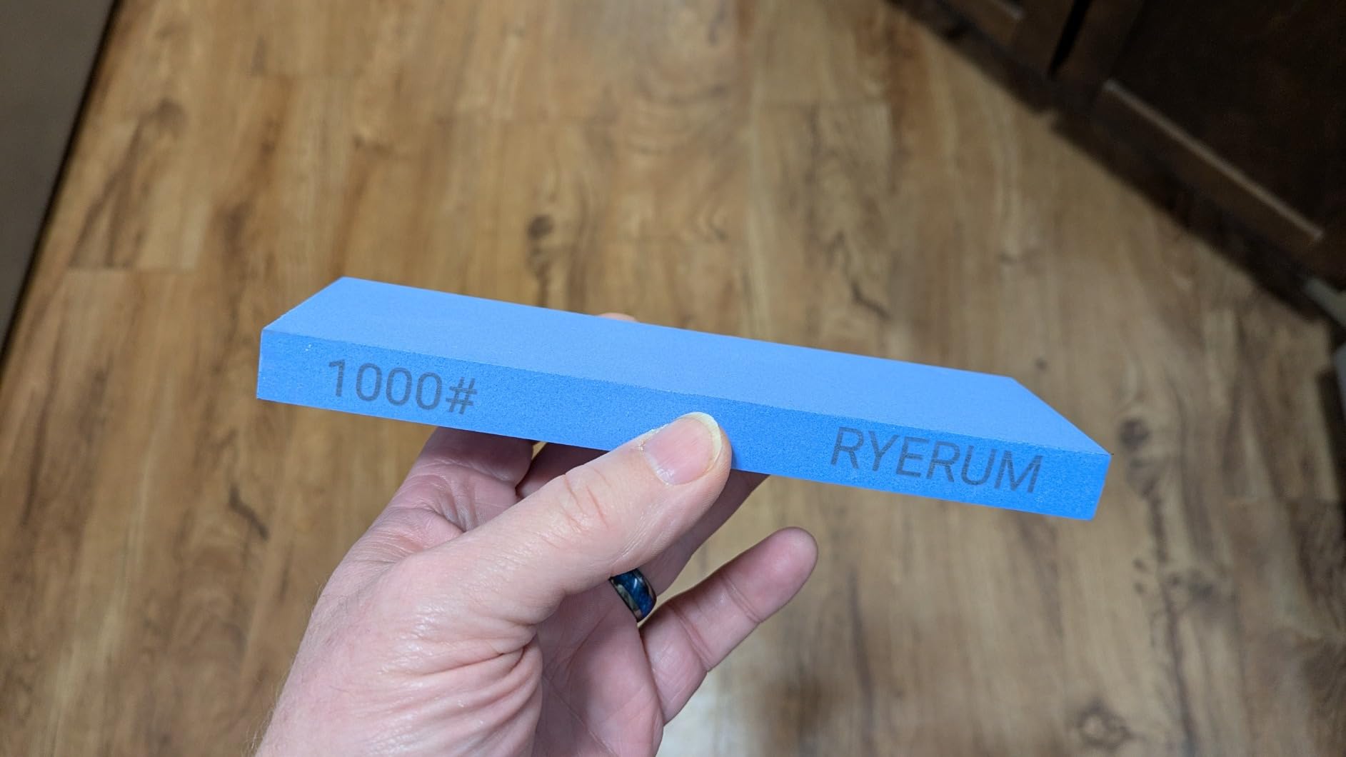 Knife Sharpening Stone Whetstone 1000 Grit Knife Sharpener Enough for Daily Sharpening Stone With 2 Non-Slip Rubber Bases,Safety and Easy to Use For Beginners customer photo 1