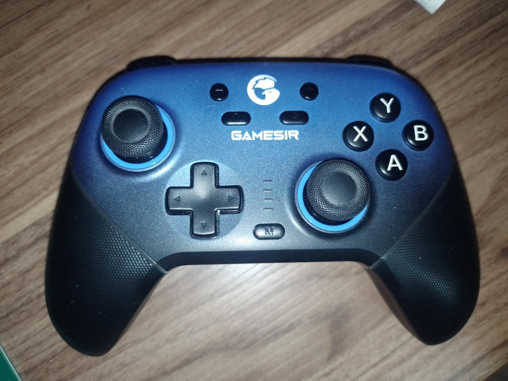 GameSir Super Nova Wireless Gaming Controller for PC/Switch/Switch 2/iOS/Android, 1000Hz Polling Rate, Hall Effect Stick & Trigger, Rubberized Grips, RGB Lighting, 1000mAh - Blue customer photo 1