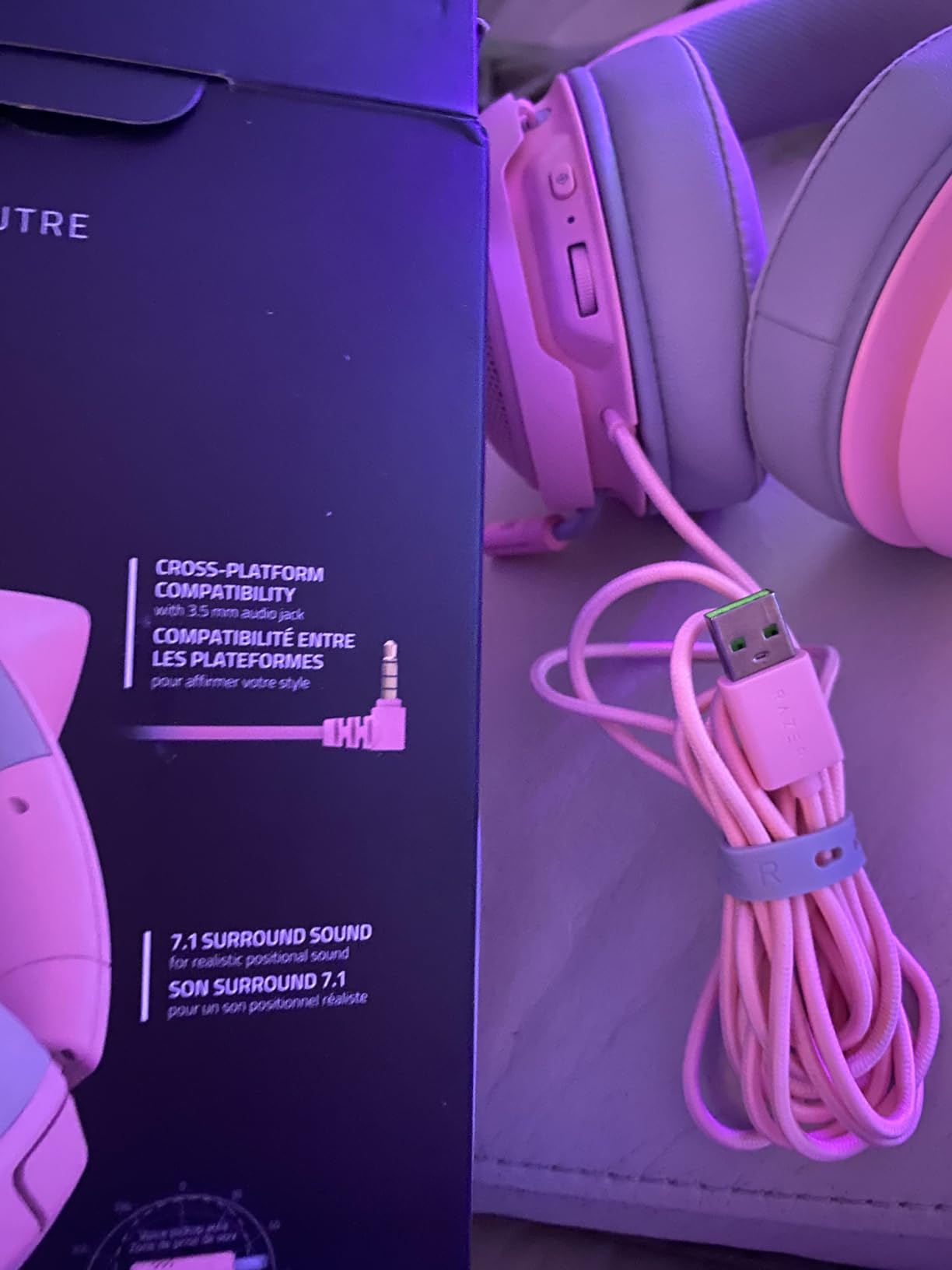 Razer Kraken Kitty V3 X Wired Gaming Headset, Kitty Ears, Pink customer photo 1