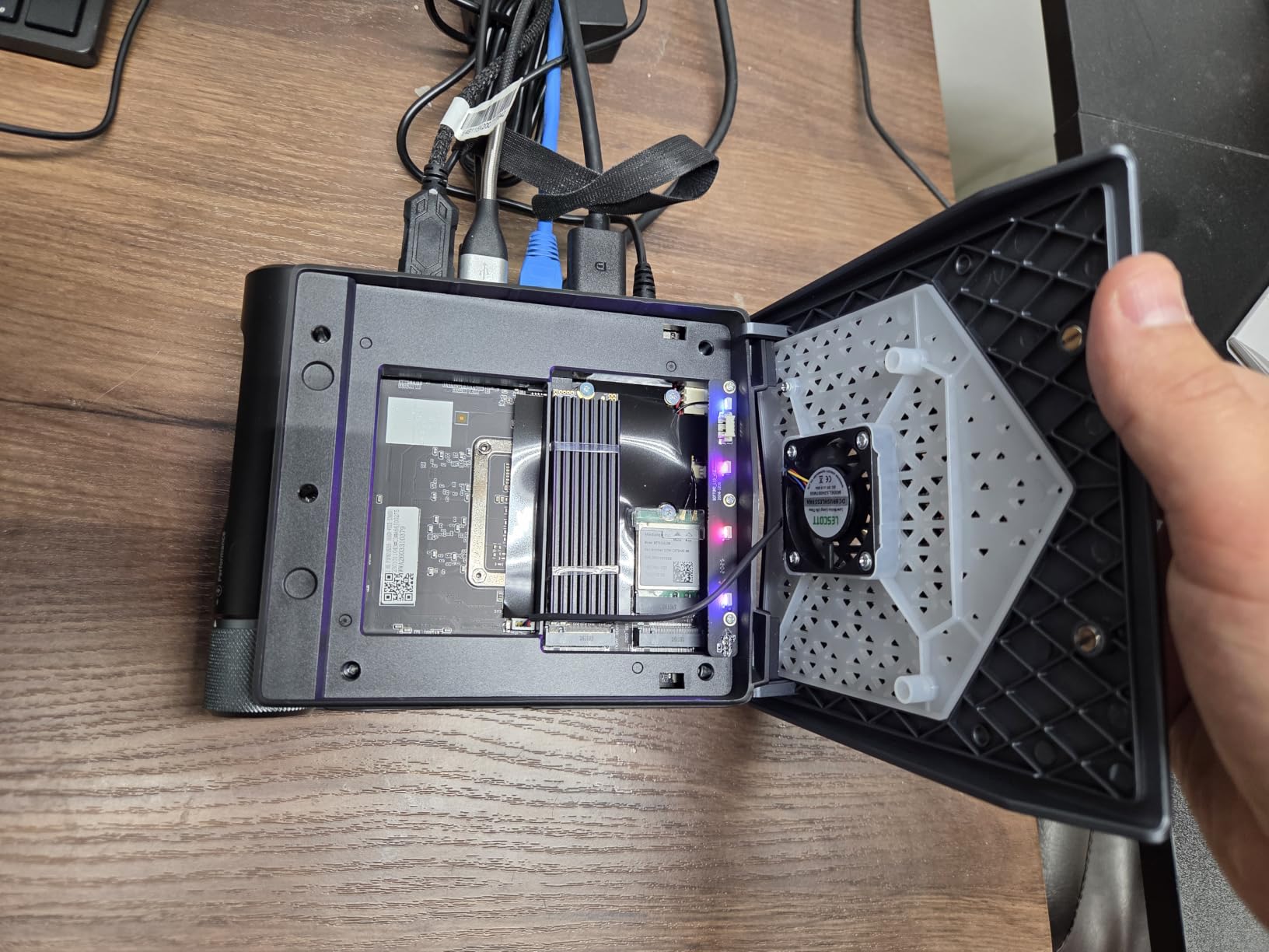 ACEMAGICIAN S3A Gaming Mini PC, Ryzen 7 H 255 (Up to 4.9GHz, 8C/16T), Radeon 780M Graphics, 16GB RAM, 512GB PCIe4.0 SSD, Mini Desktop Computer for Content Creation, Programming, Gaming & Home Office customer photo 1
