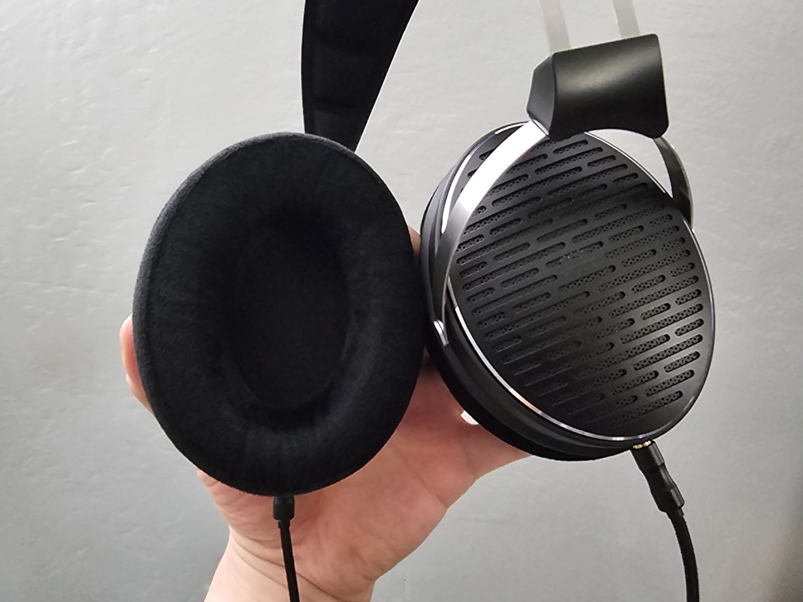 FiiO JT3 Over-Ear Open-Back Headphones, 50mm Dynamic Driver, PEK+PU Composite Diaphragm, Detachable 3.5mm Cable with Mic for Music & Gaming (Black) customer photo 1