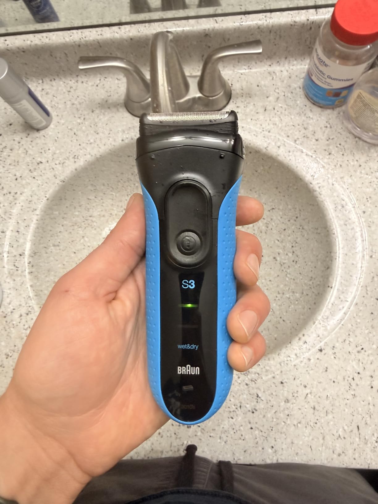 Series 3 3010s Wet & Dry Electric Shaver for Men/Rechargeable Electric Razor, Blue customer photo 1