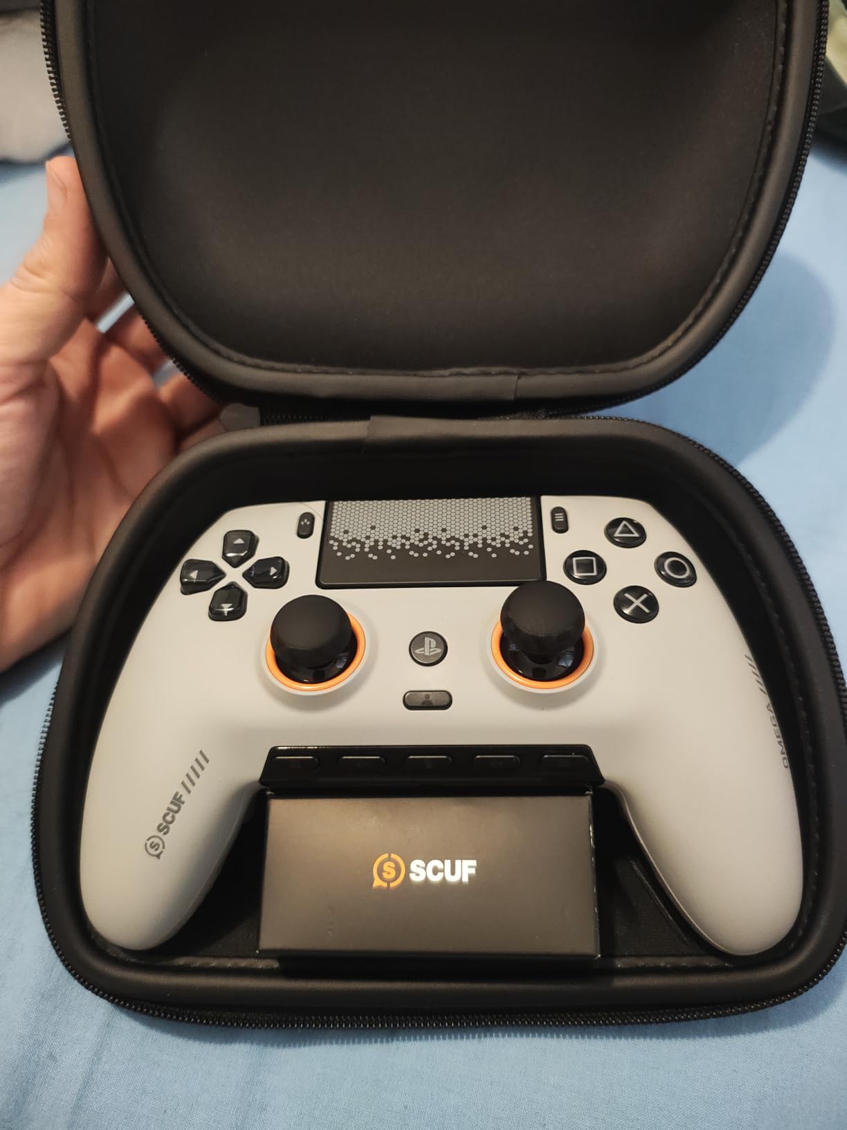 SCUF OMEGA PS5 Wireless Performance Controller – Black customer photo 2