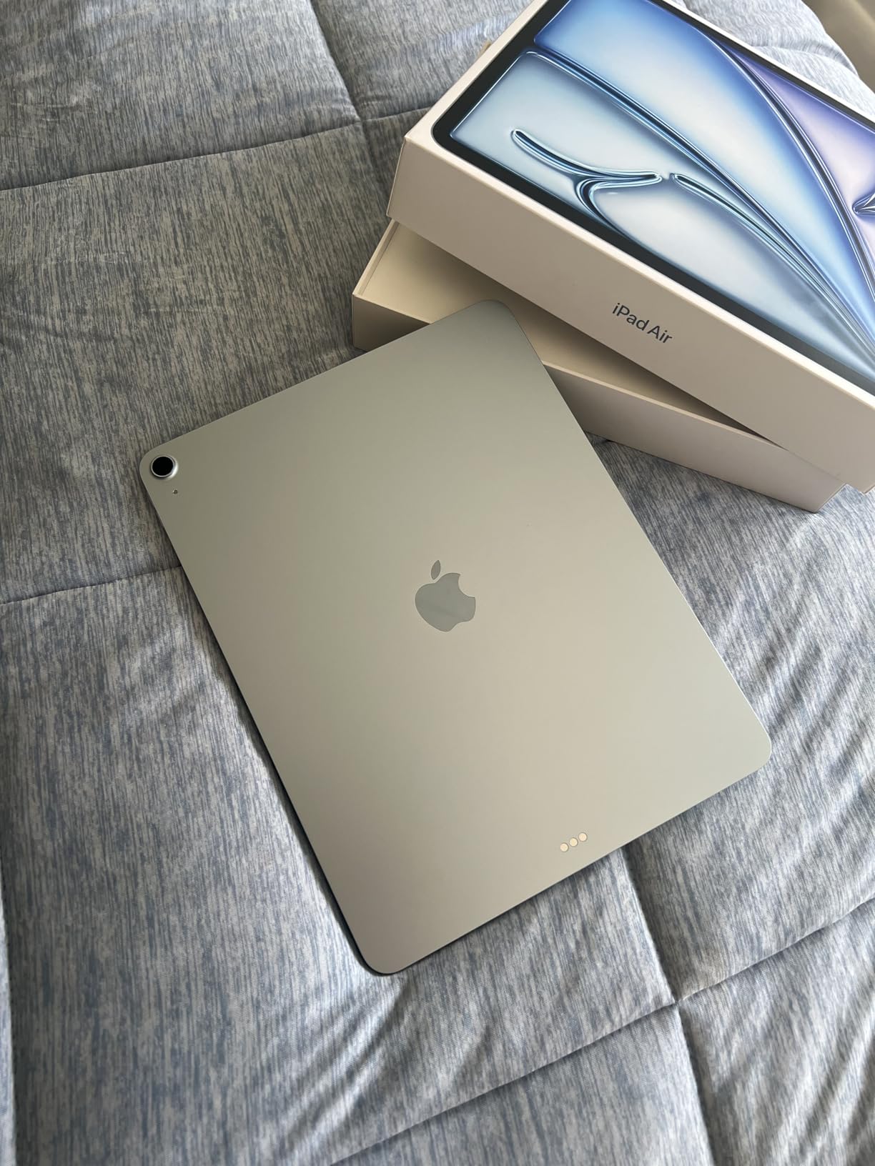 Apple iPad Air 13-inch (M4): Liquid Retina Display, 256GB, 12MP Front/Back Camera, Wi-Fi 7 with Apple N1, Touch ID, All-Day Battery Life — Blue customer photo 1