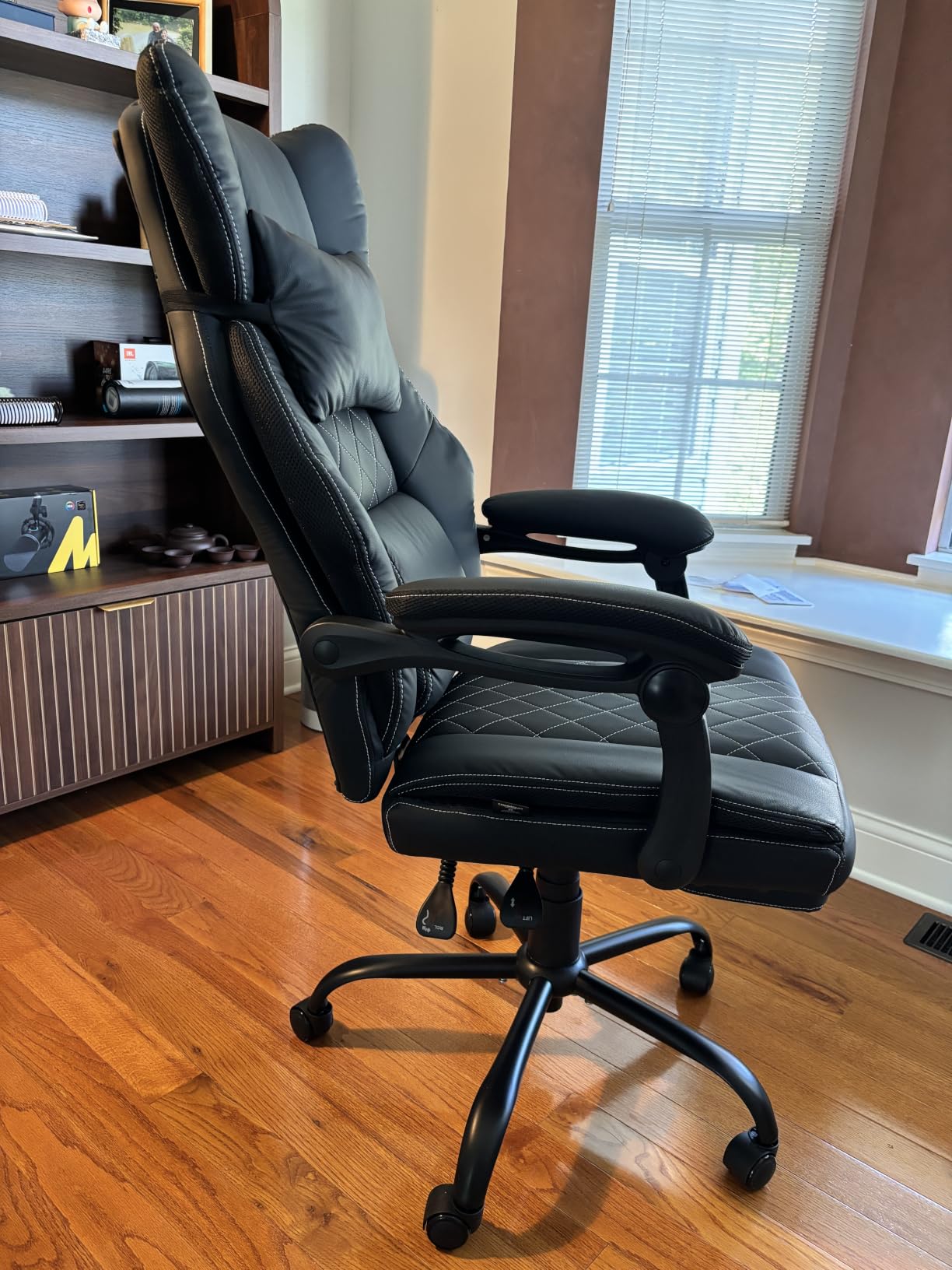 GTPLAYER Big&Tall Ergonomic Gaming Chair, Wide Spring Seat, Linkage Armrest,Earth BLK customer photo 2